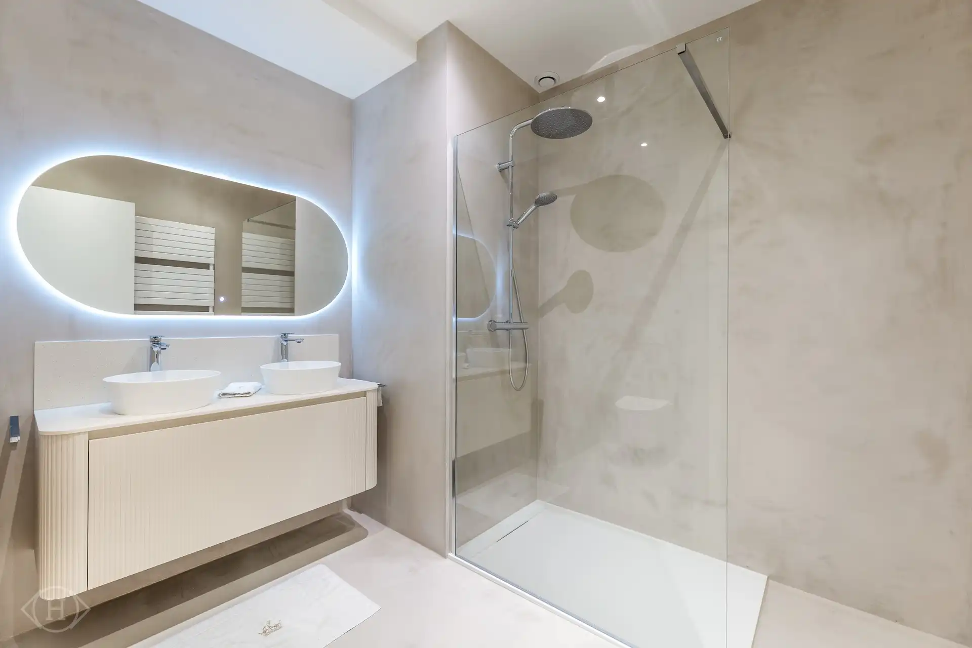 Luxueus gerenoveerd appartement met tuin, in hartje Leuven foto 15