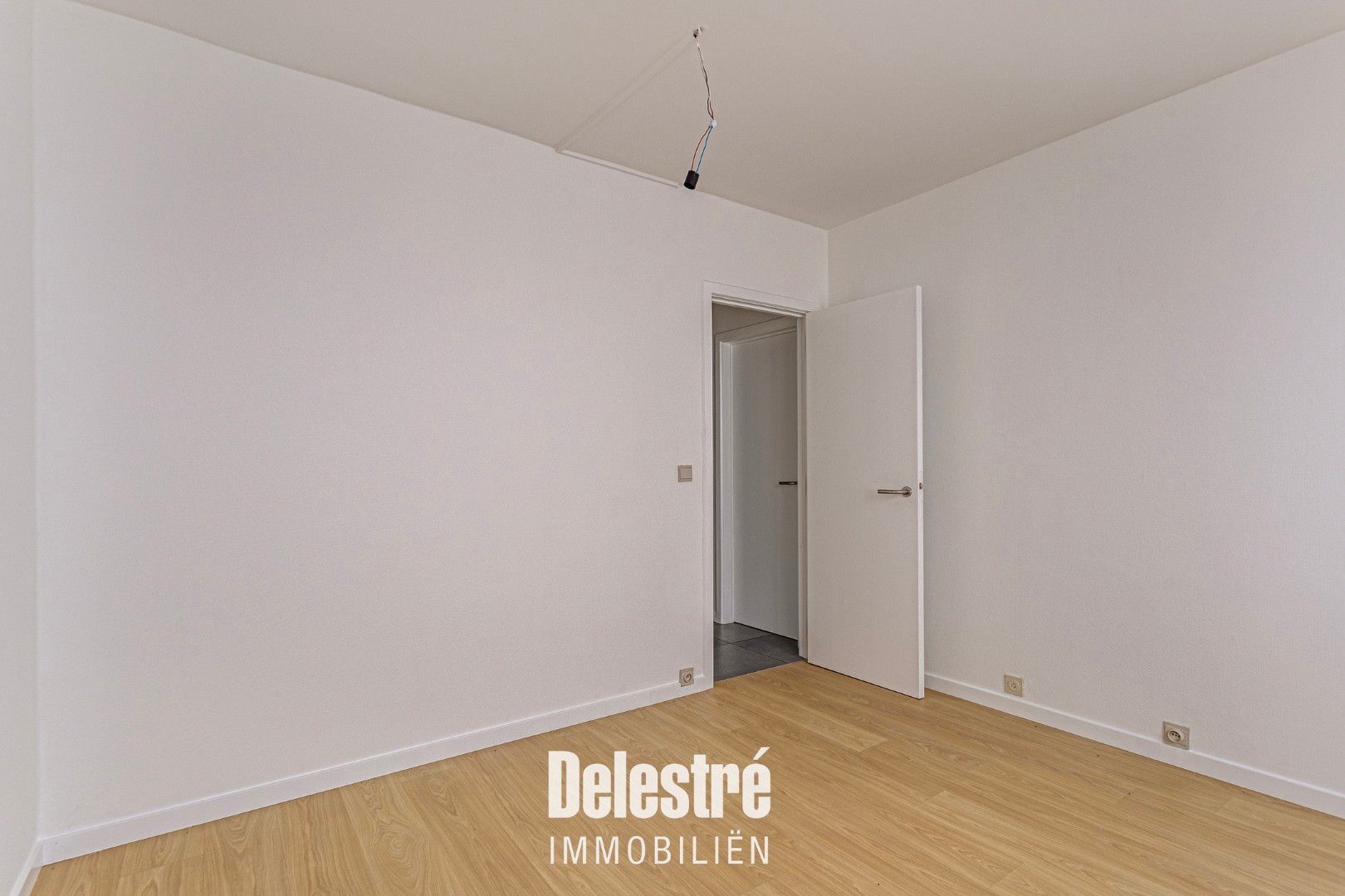 RUIME VERHUURDE APP. CENTRUM HALLE  foto 37