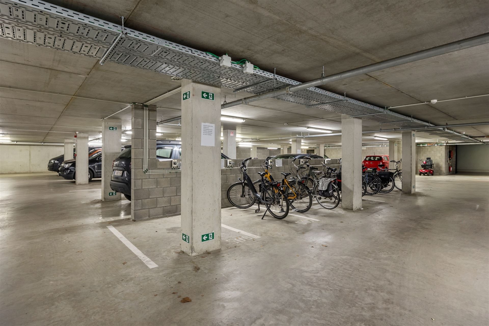 Instapklare Assistentiewoning met Terras In Kontich foto 17