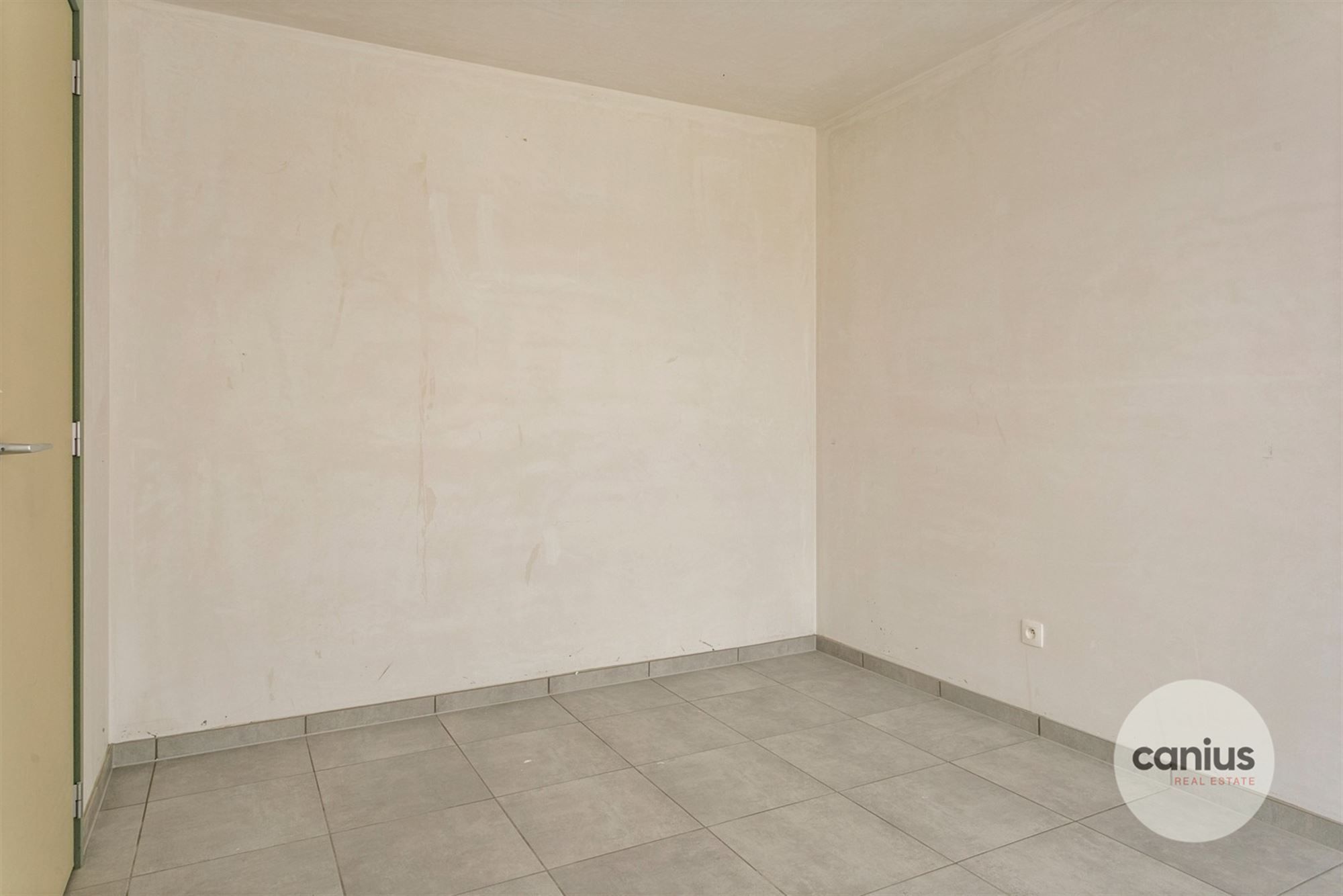 APPARTEMENT MET 2 SLPKS NABIJ HET CENTRUM foto 10