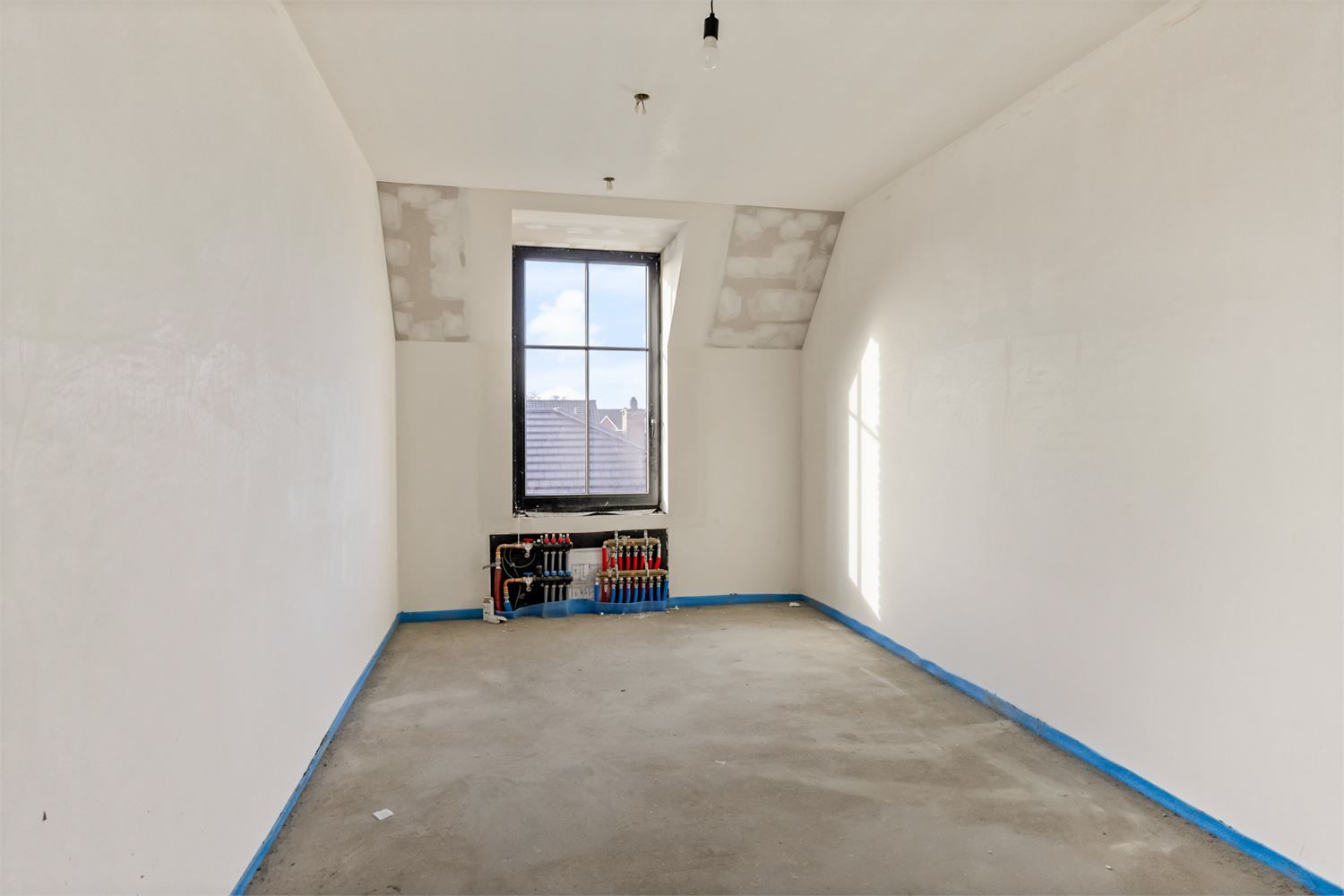 IDEALIS VASTGOED - BIJZONDERE WONING OP EEN KNAP PERCEEL VAN 10A 25CA OP RESIDENTIELE LOCATIE! foto 32