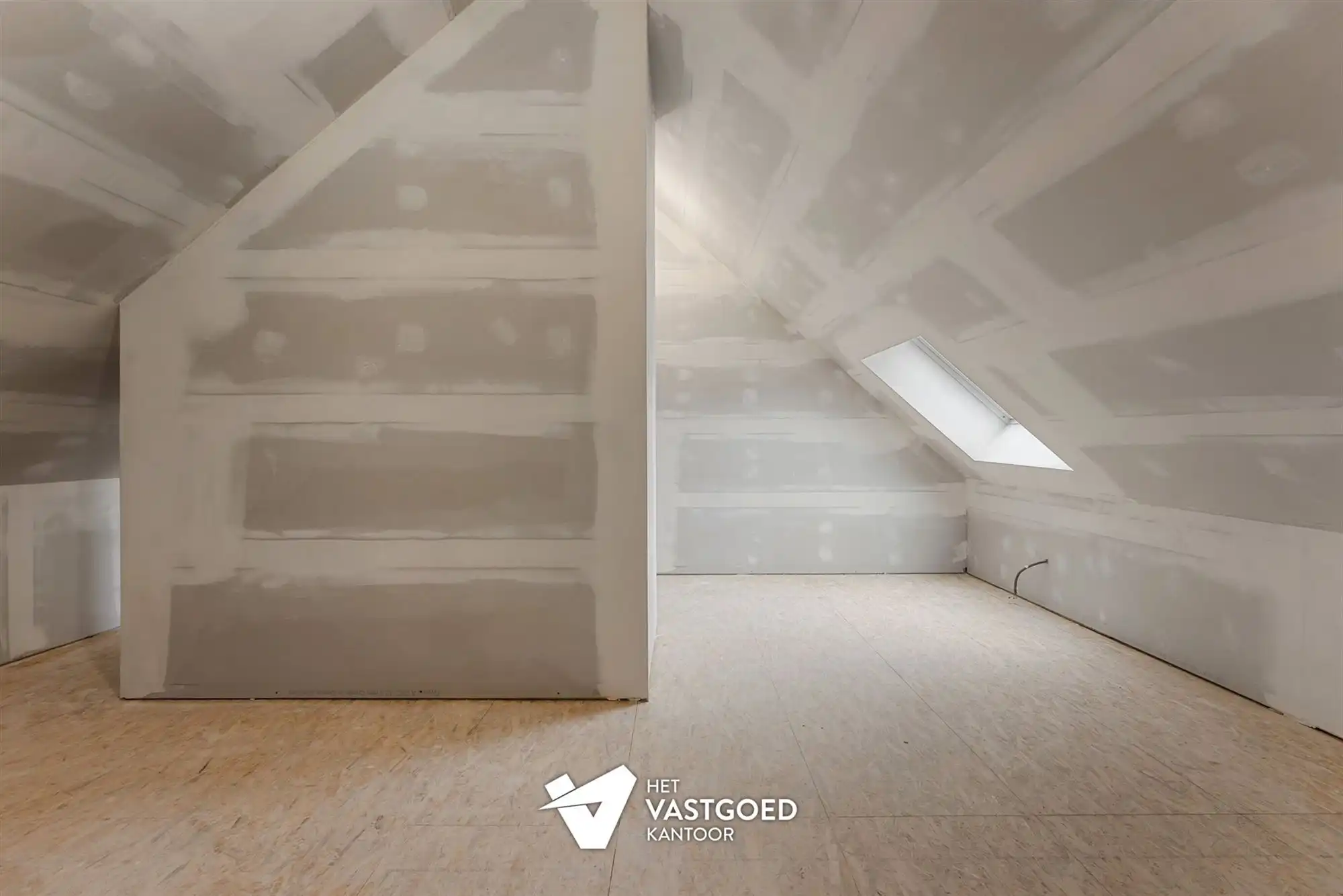 GOED ONDERHOUDEN APPARTEMENT MET 2 SLAAPKAMERS EN ONDERGRONDSE STAANPLAATS IN HET CENTRUM VAN LEOPOLDSBURG foto 21