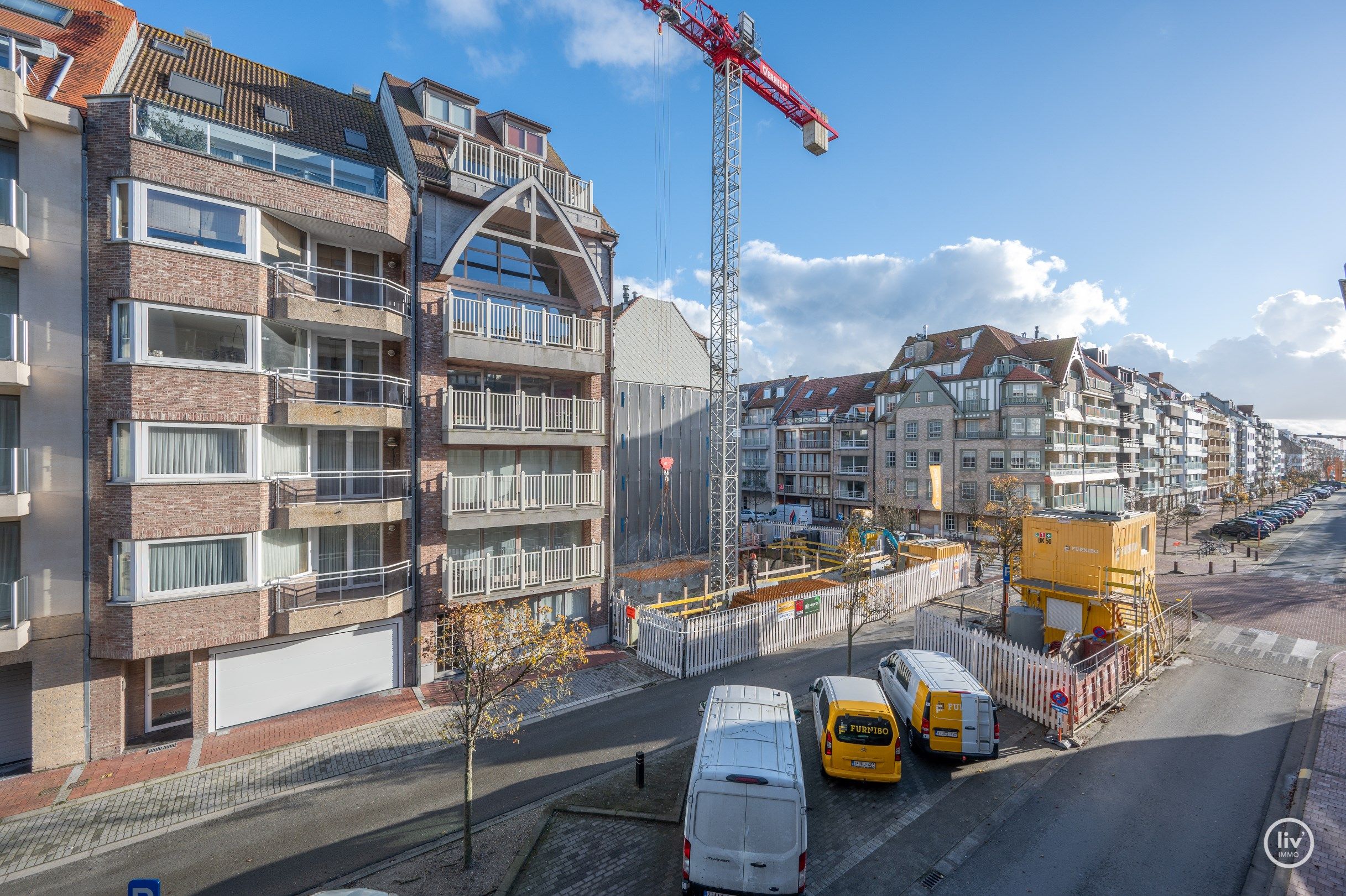  Instapklaar appartement met 3 slaapkamers op een toplocatie vlakbij het Rubensplein en het strand. Mogelijkheid tot aankoop van een parking op het gelijkvloers foto 7