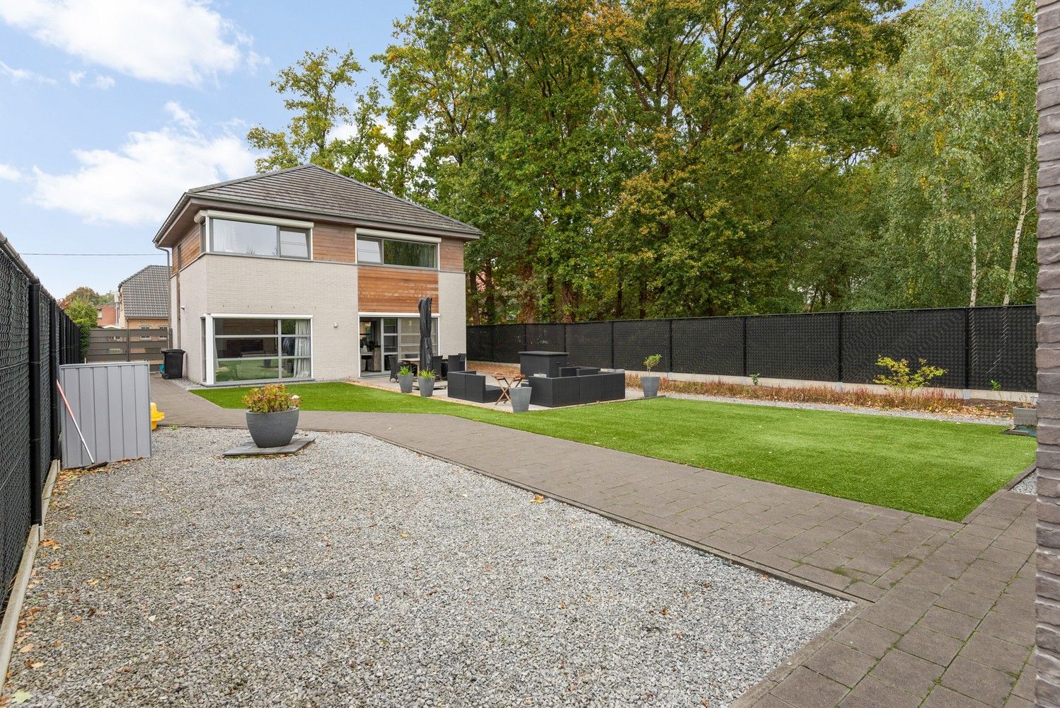 Recente open bebouwing met tuin en 4 slaapkamers te Sint-Job! foto 2