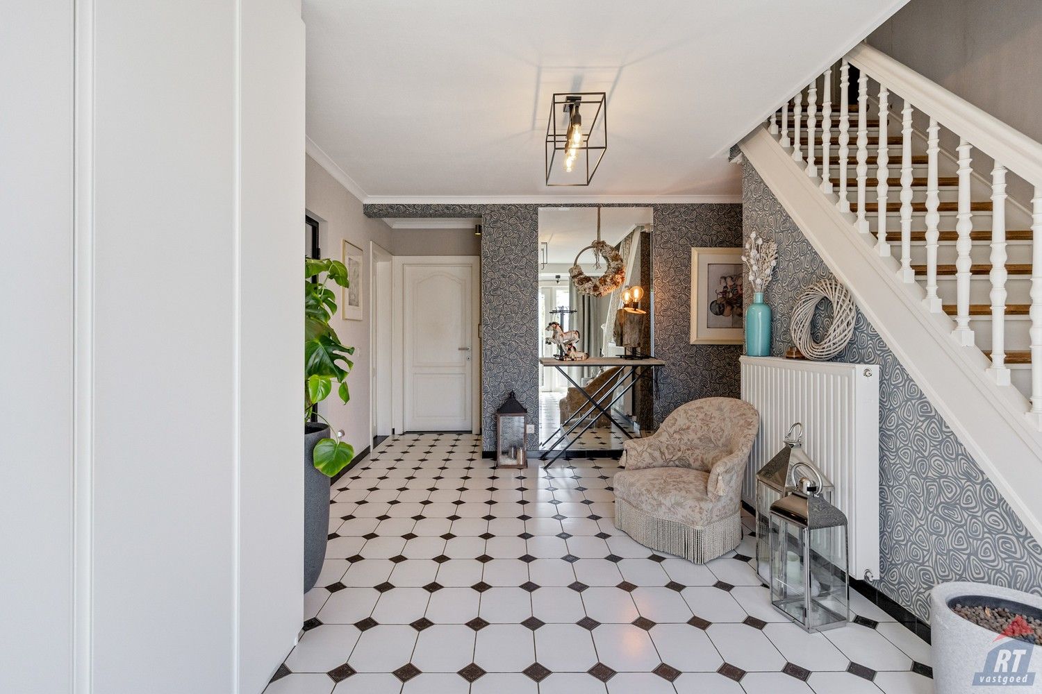 Instapklare open bebouwing met tuin op het zuidwesten en 4 slaapkamers foto 13