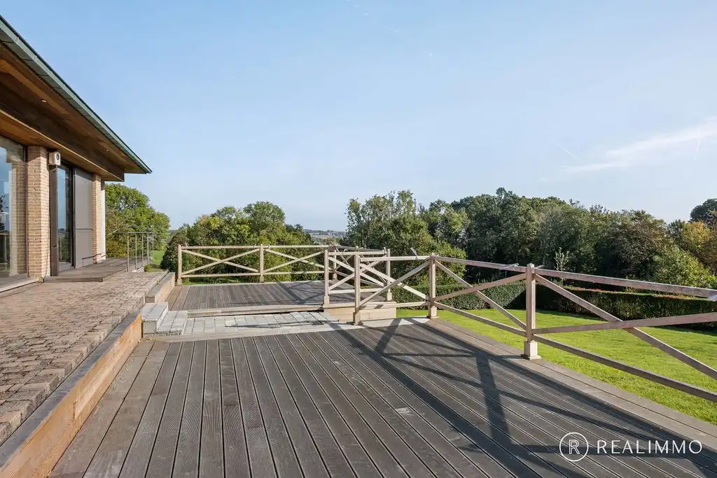 Multifunctionele eigendom bovenop Tiegemberg met magnifiek zicht foto 3