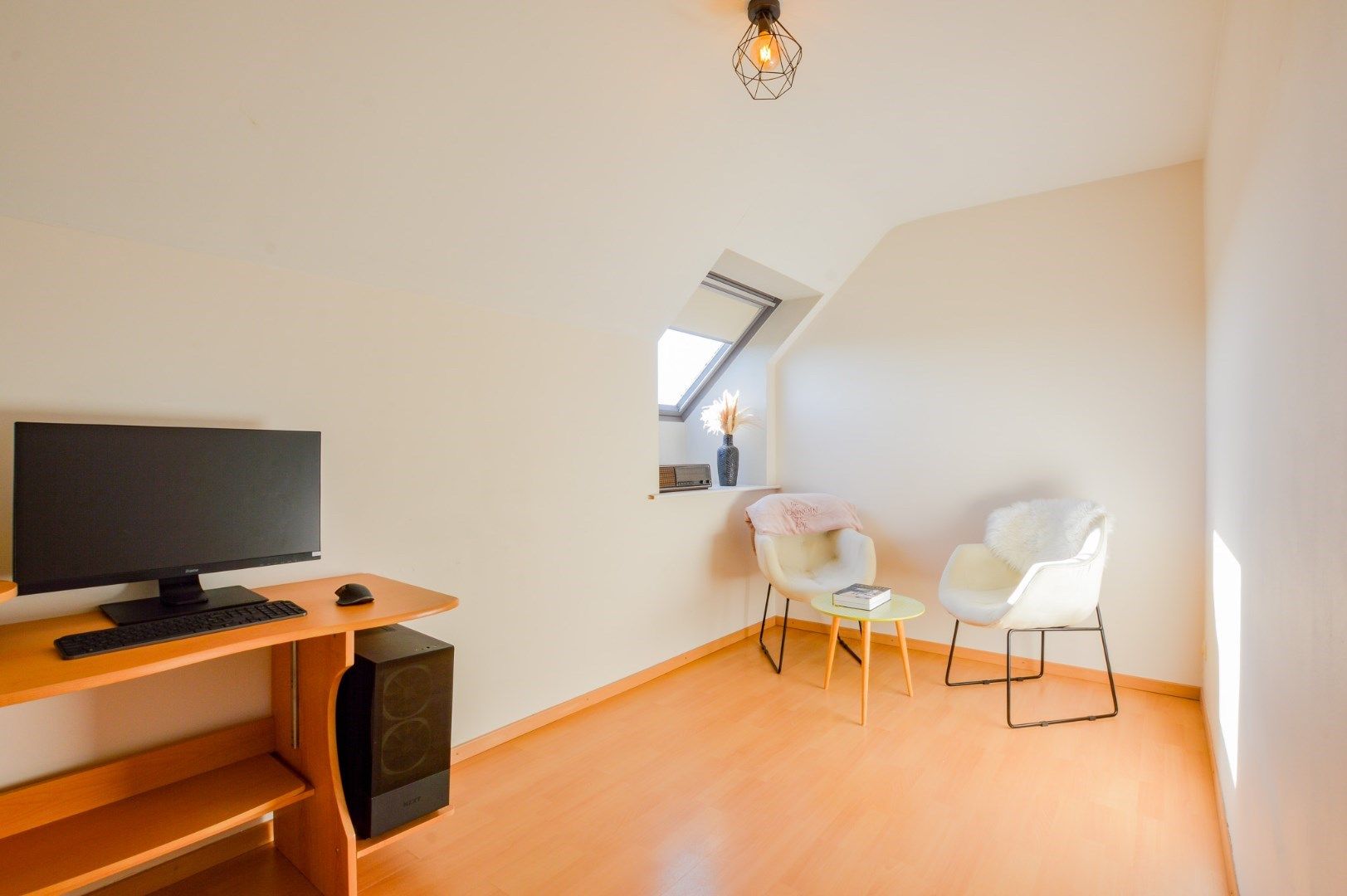 Zeer ruim appartement van 120 m² met 2 slpks in het centrum van Aartrijke foto 8