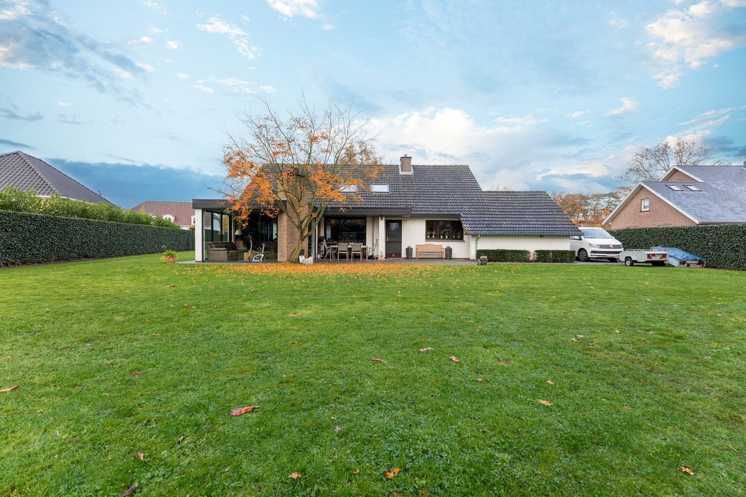 4 SLK Villa in een prachtige residentiële wijk op een omheind perceel van 1558m² foto 30