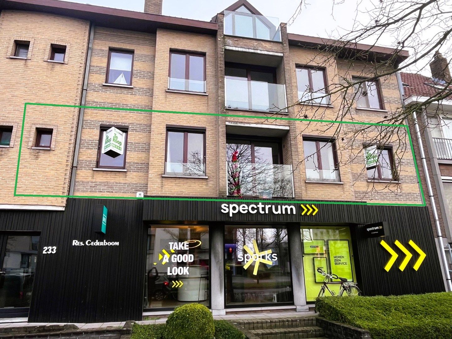 Ondergrondse garagebox met metalen kantelpoort, in Res. Cederboom, inrit Greenhillstraat foto 6