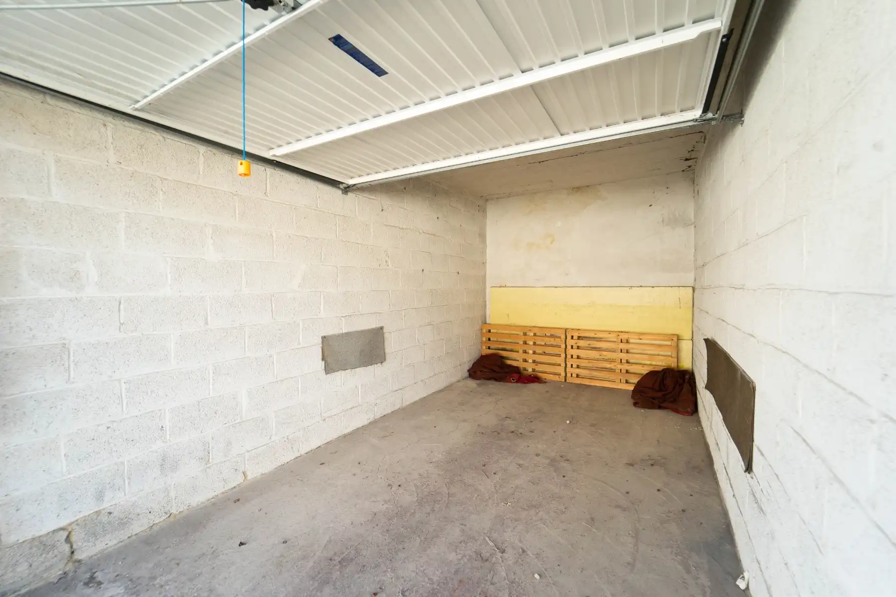 Afgesloten garagebox foto 8