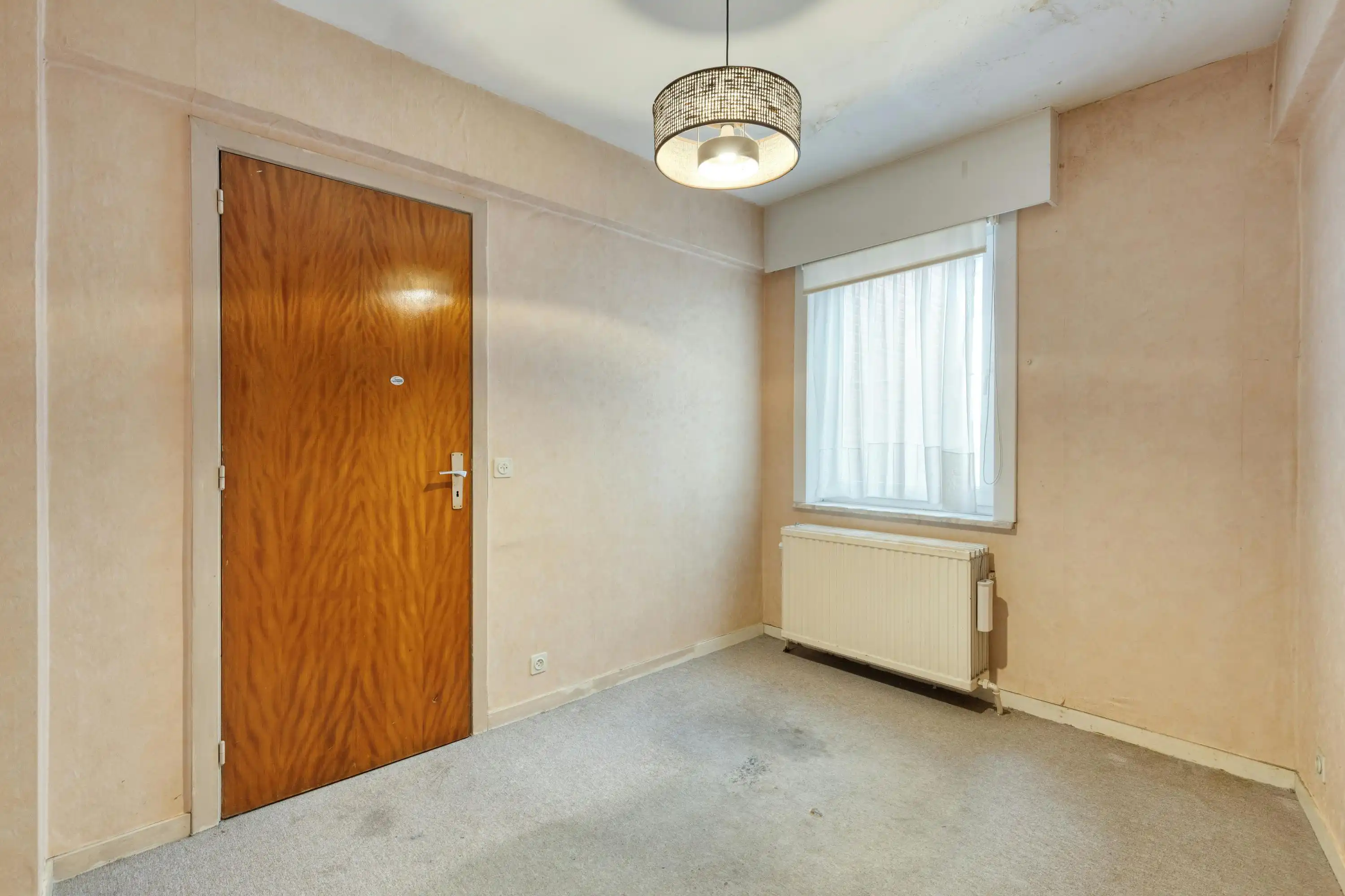 Te renoveren appartement op 4de verdieping te Deurne-zuid! foto 12