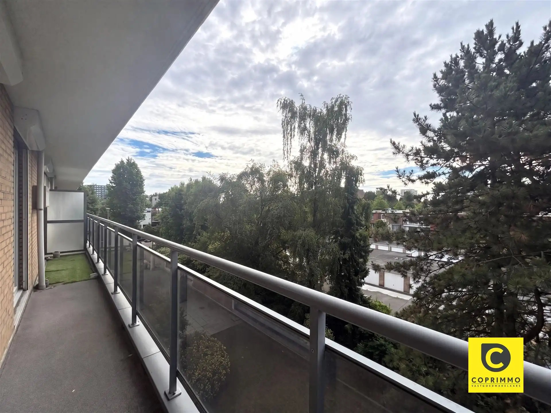 Hoekapp met 3 slpks, 2 bdks en 2 terrassen op centrale ligging foto 15