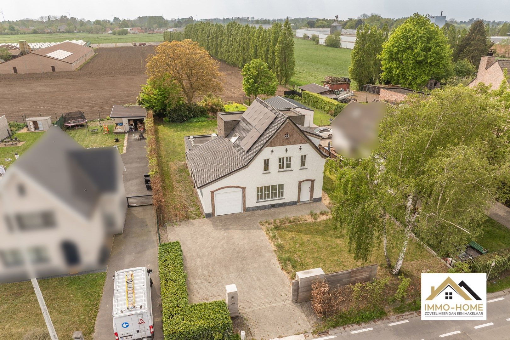 Unieke villa met zwembad te Lokeren foto {{pictureIndex}}
