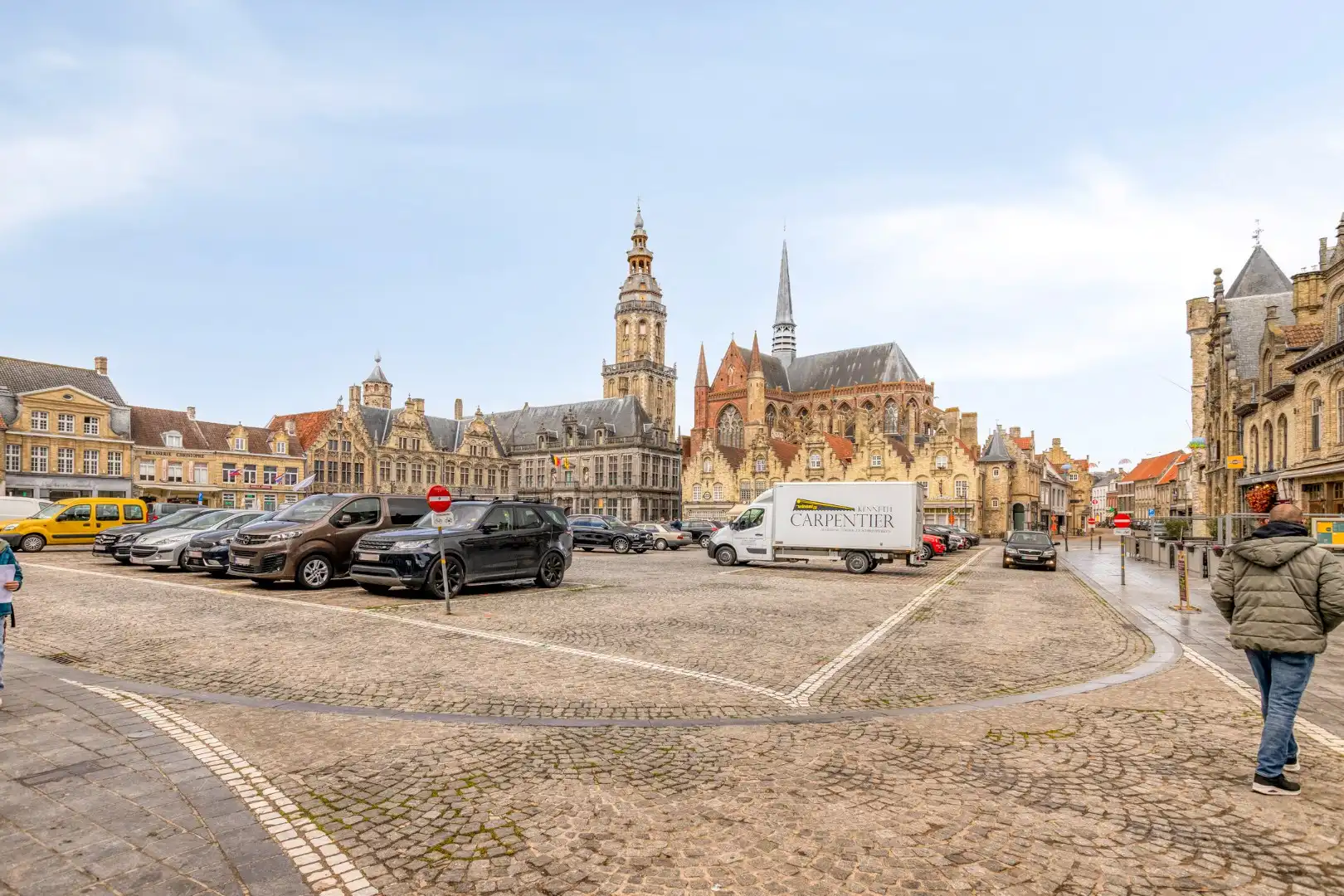 Opbrengsteigendom te koop in hartje Veurne  foto 16