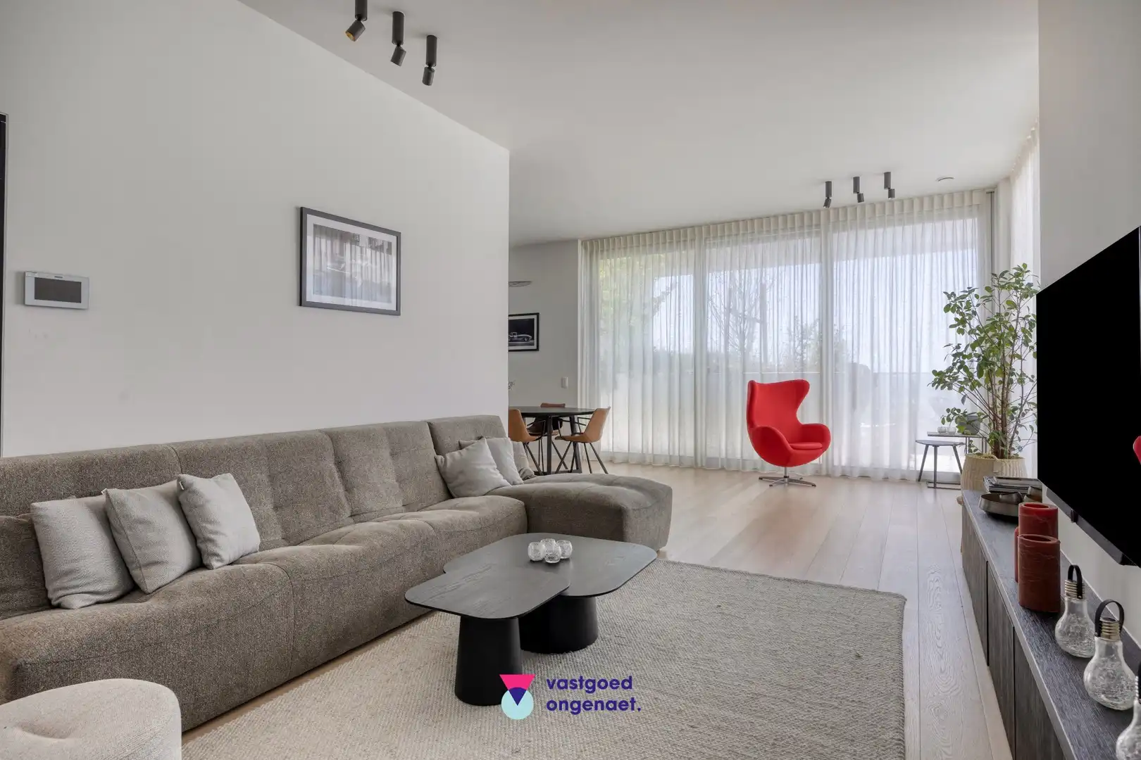 Exclusieve penthouse met zicht op water en stad foto 8