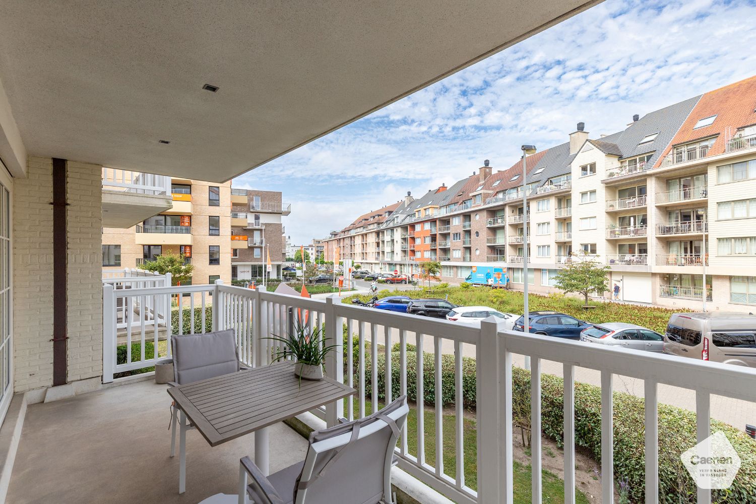 Uiterst kwalitatief één slaapkamer appartement vlakbij het strand foto 15