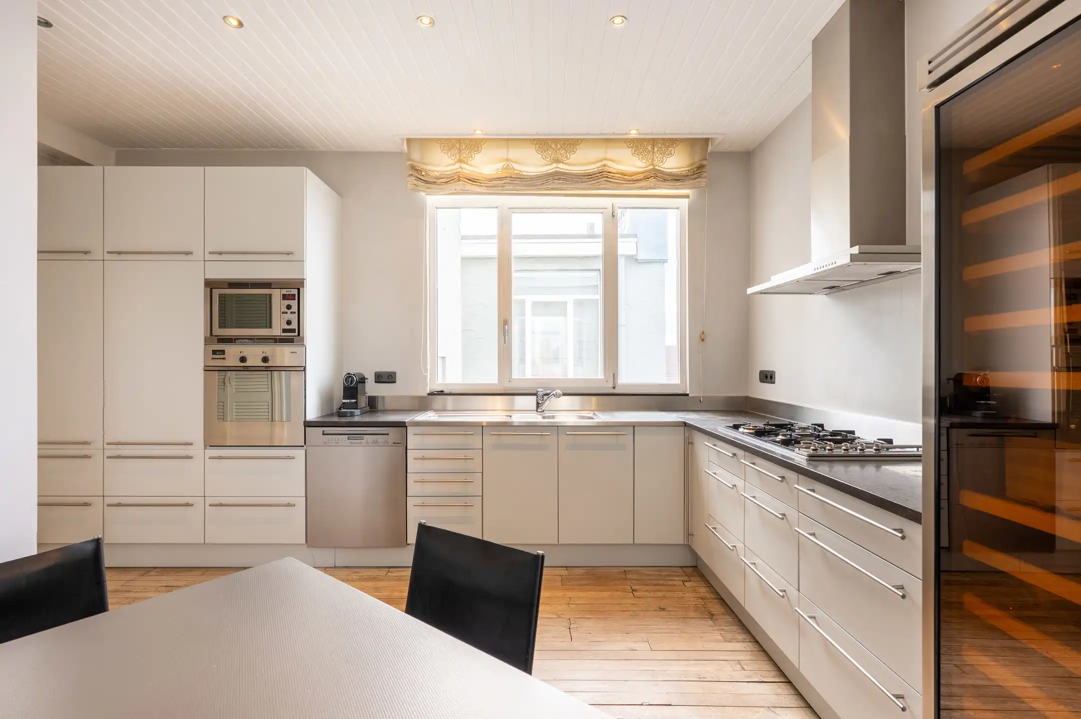 Uniek art-deco pen​thouse met panoramisch uitzicht foto 26