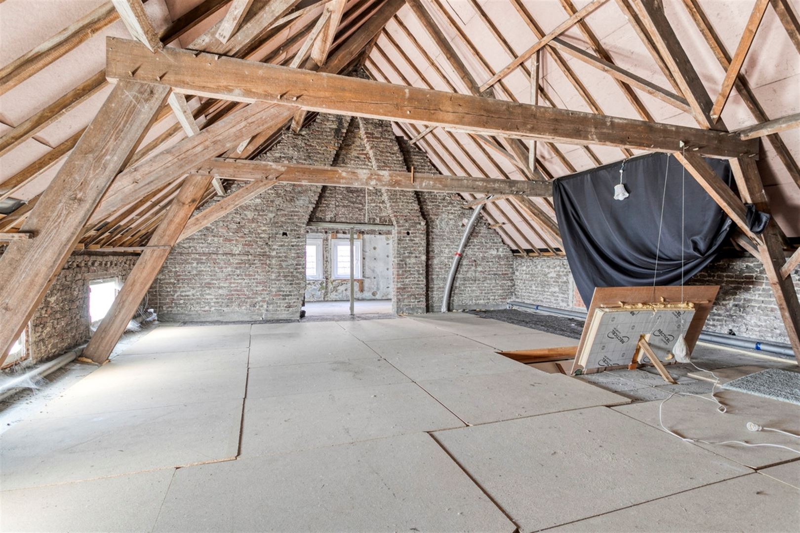 Knusse mooi gelegen woning in deelgemeente Welden foto 14