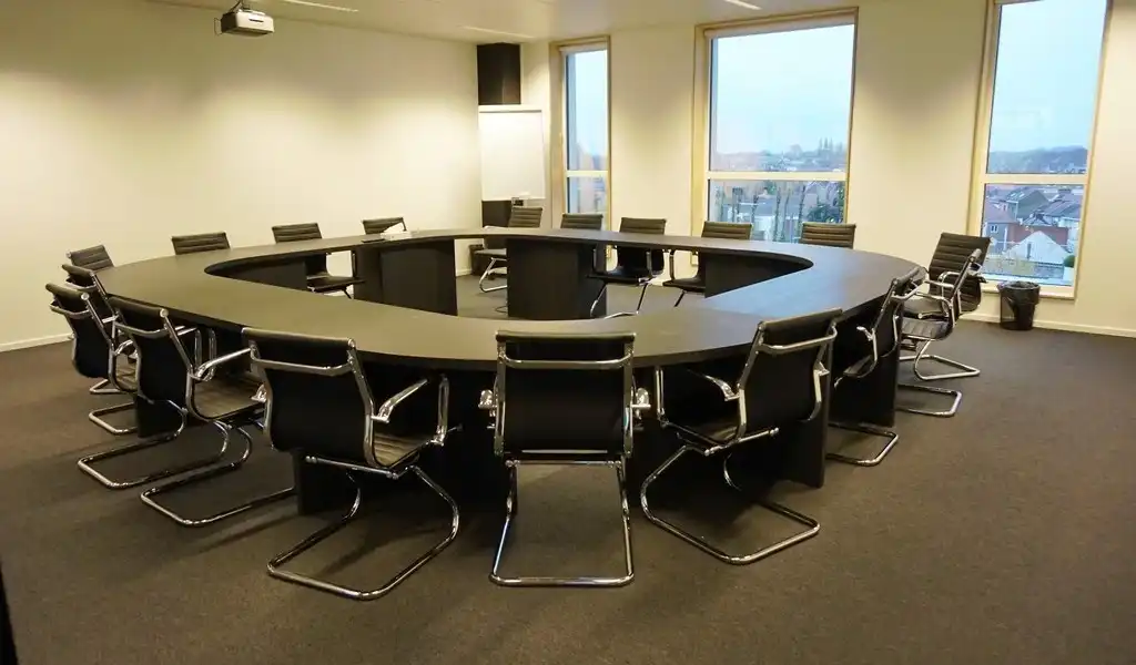 Gemeubeld kantoor in businesscenter Talentarena aan Dampoort station foto 10
