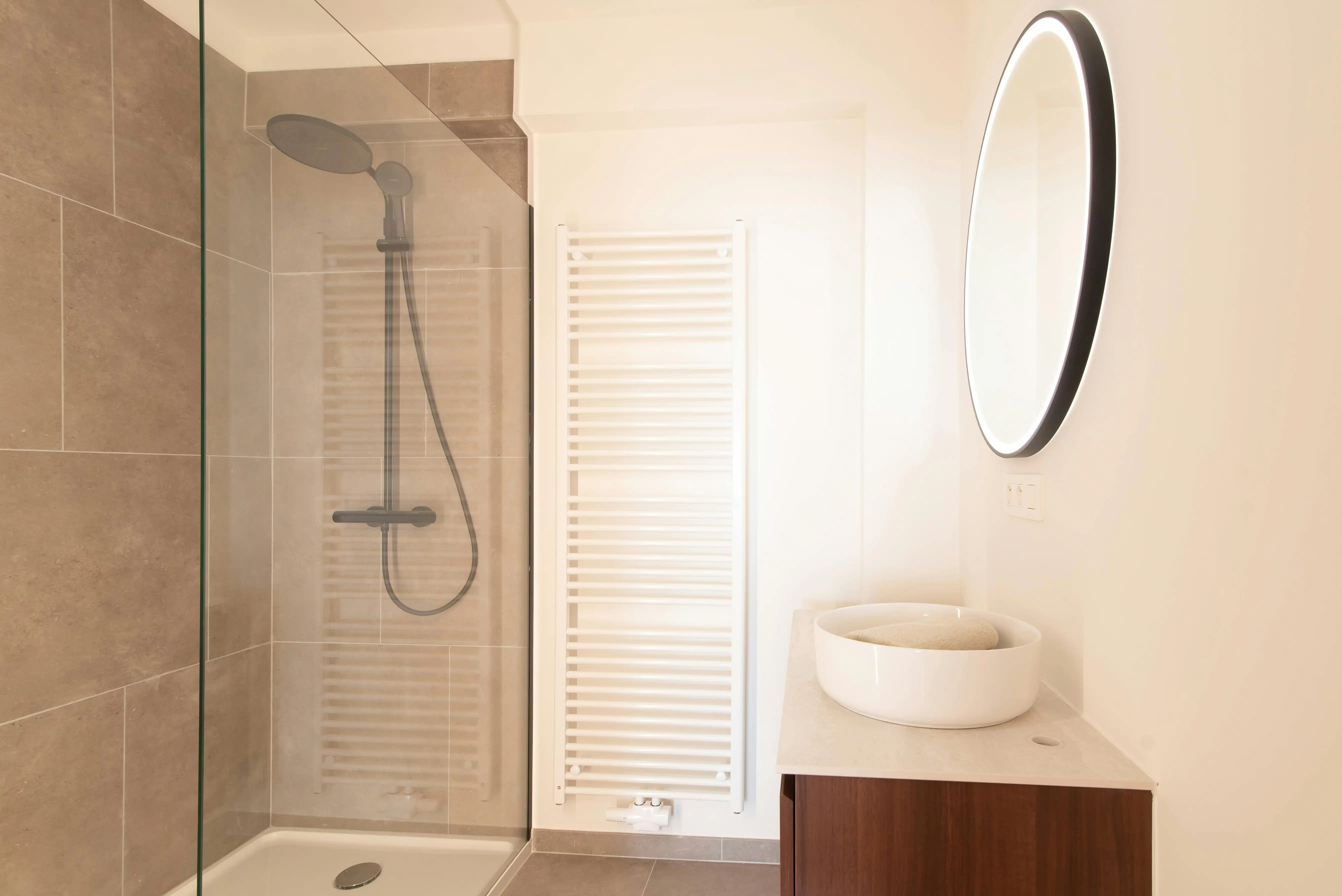 Fantastisch 3-slaapkamerappartement met frontaal zeezicht foto 11