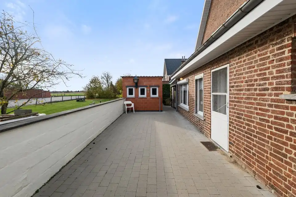 CHARMANTE OPEN BEBOUWING MET GARAGE IN OPLINTER foto 29