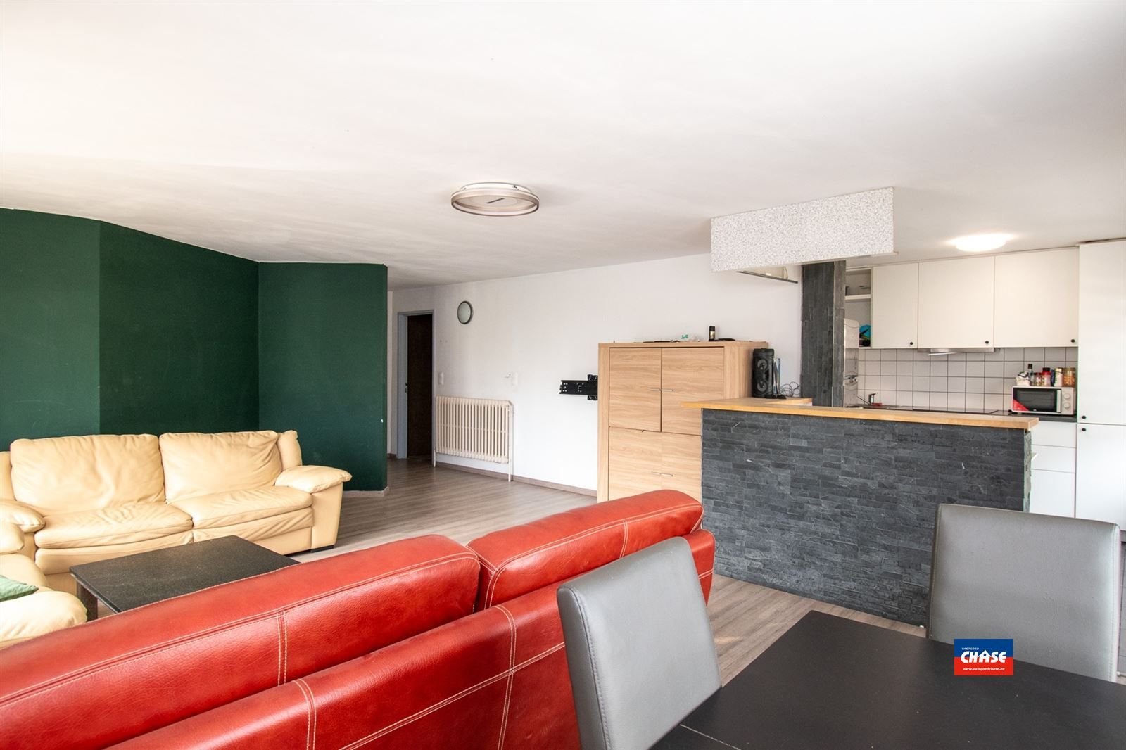 Handelspand met appartement en garagebox foto 13