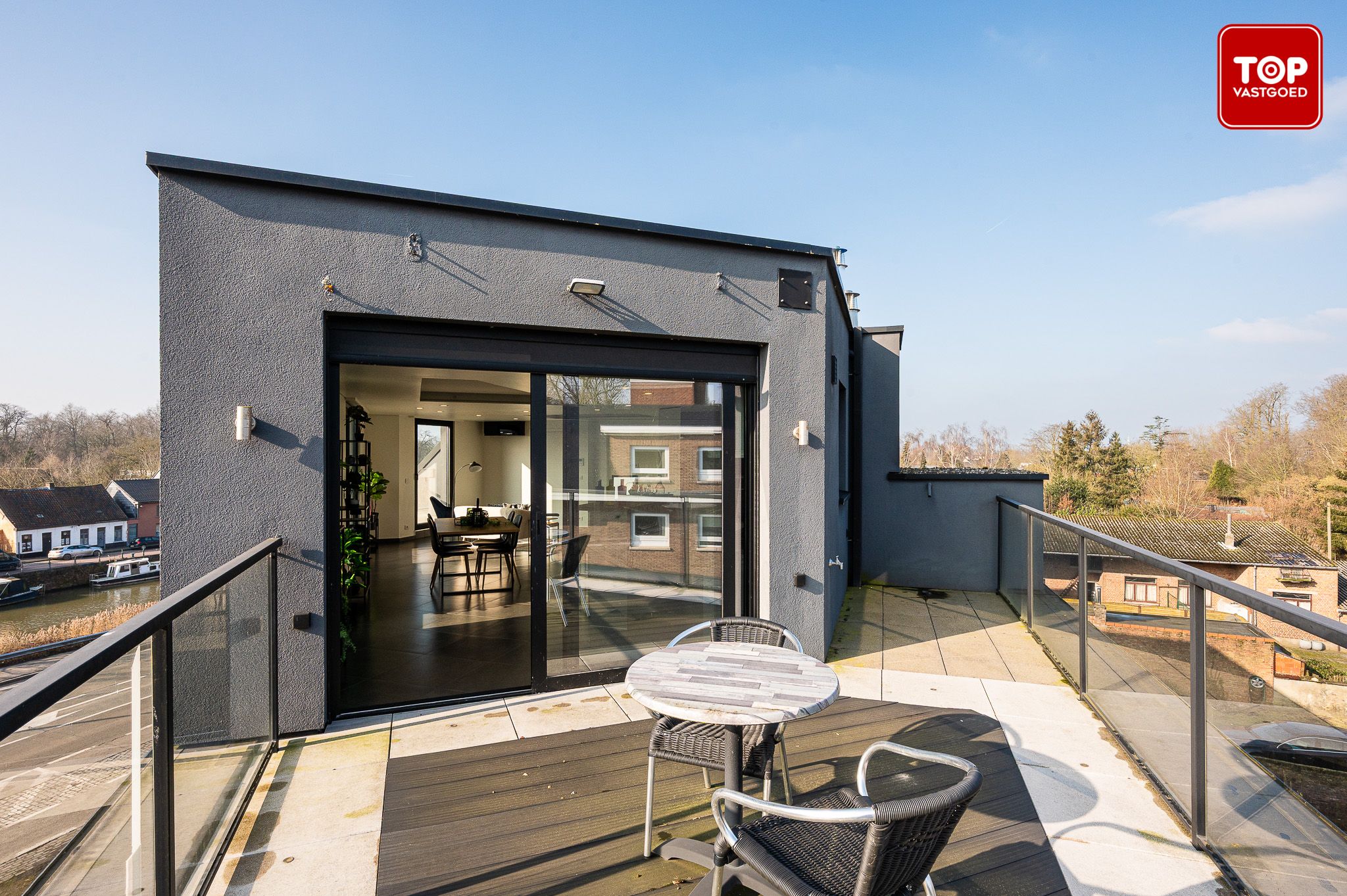 Energiezuinige en lichtrijke penthouse met 3 terrassen en prachtig uitzicht foto 10