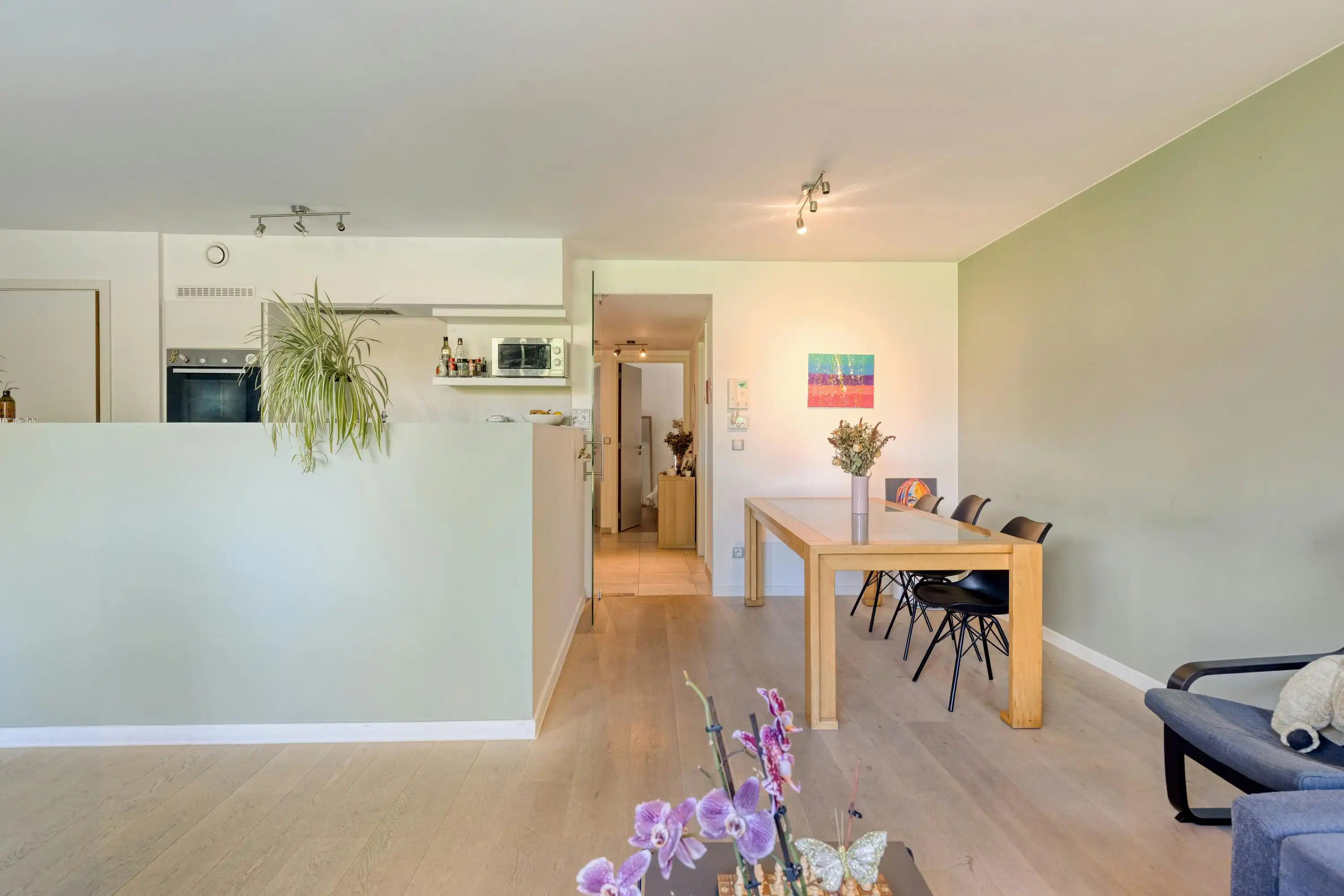 Gelijkvloers appartement te koop met terras en open zicht foto 6