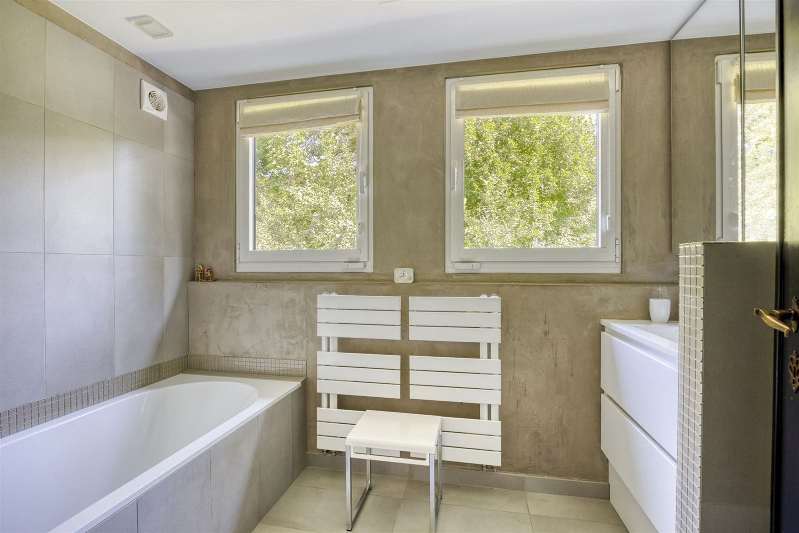 Exclusieve villa (5 slpks) met praktijk mogelijkheden in Sint-Genesius-Rode foto 25