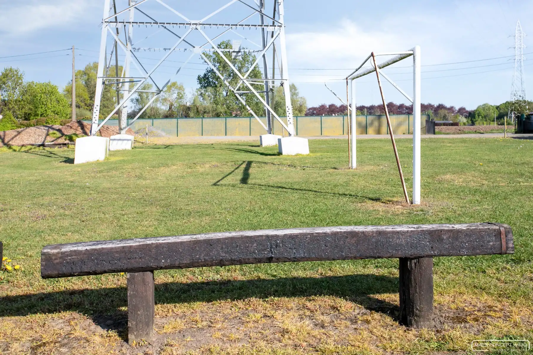 Café en voetbalveld te koop in het landelijke Wortegem foto 24
