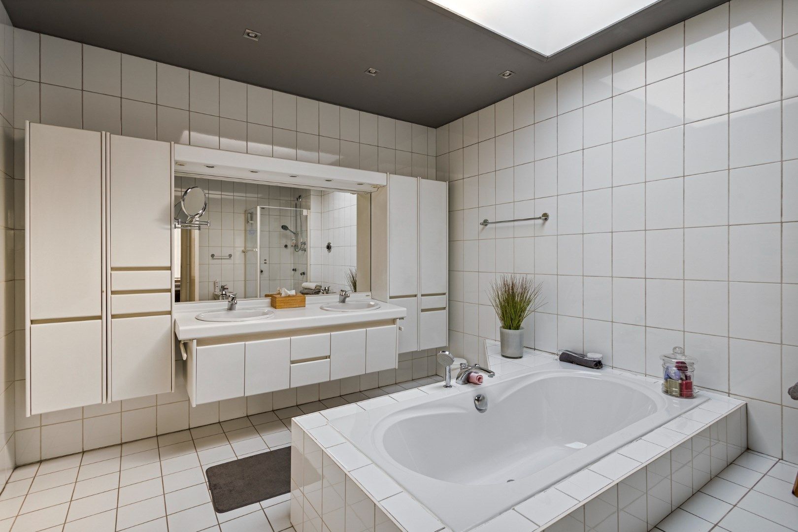 Polyvalente woning met garage foto 16