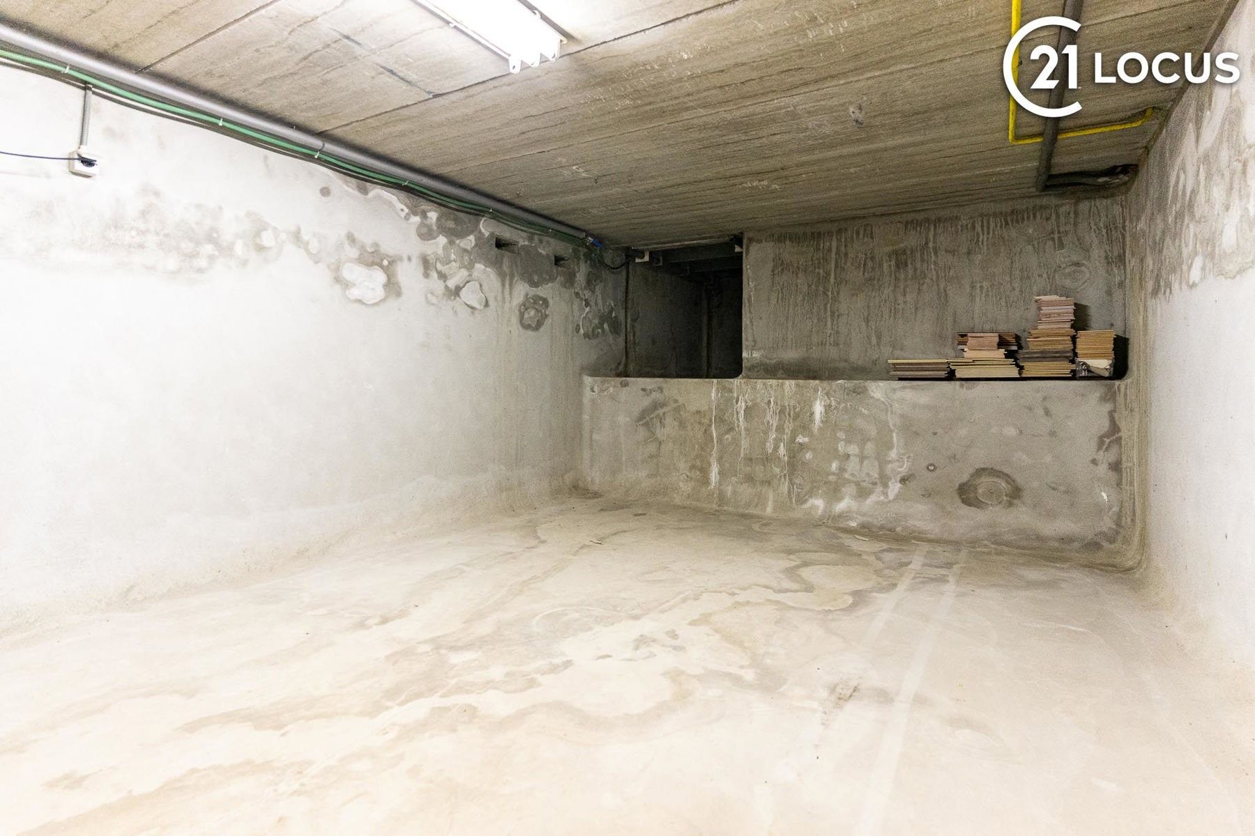 Ruime woning in rustige buurt te Zwijndrecht - 5 slaapkamers foto 8