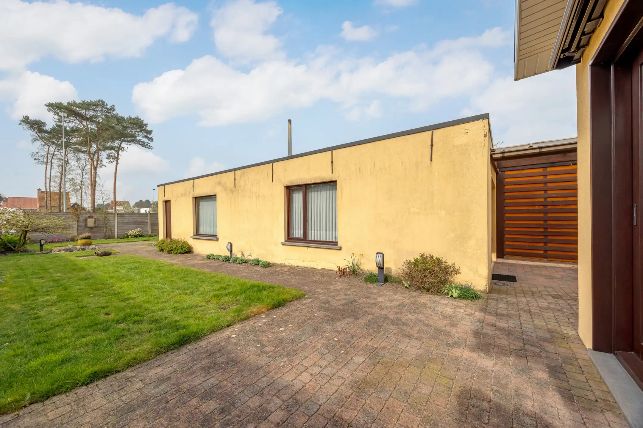 Te renoveren laagbouwwoning met 3 slpk te centrum Lichtaart! foto 21