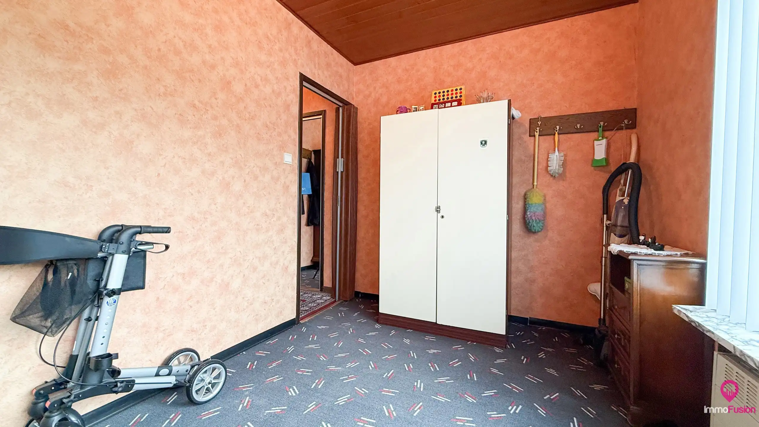 Gelijkvloerse woning met potentieel in Linkhout! foto 19