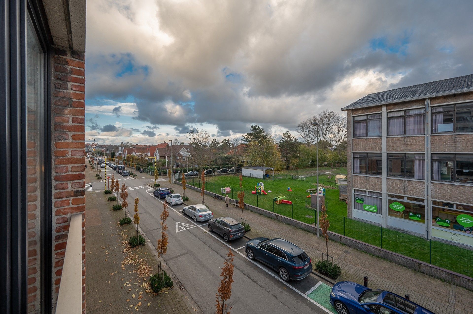 Ongemeubeld: cozy en lichtrijk 2-slaapkamerappartement in het centrum van Knokke! foto 3