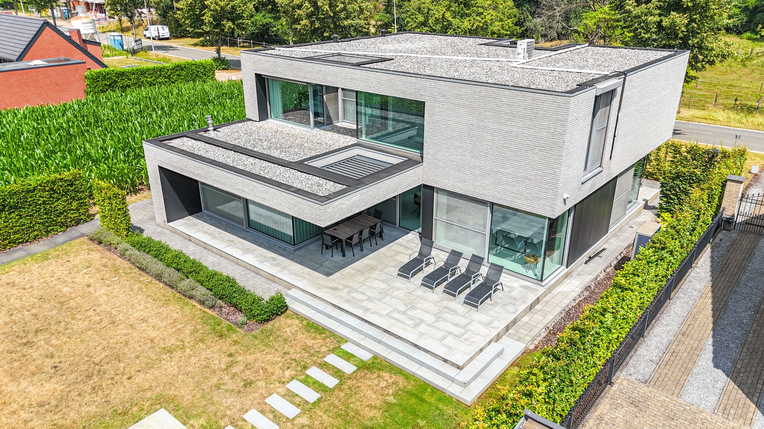 Luxe villa met poolhouse en hoogwaardige materialen! foto 14