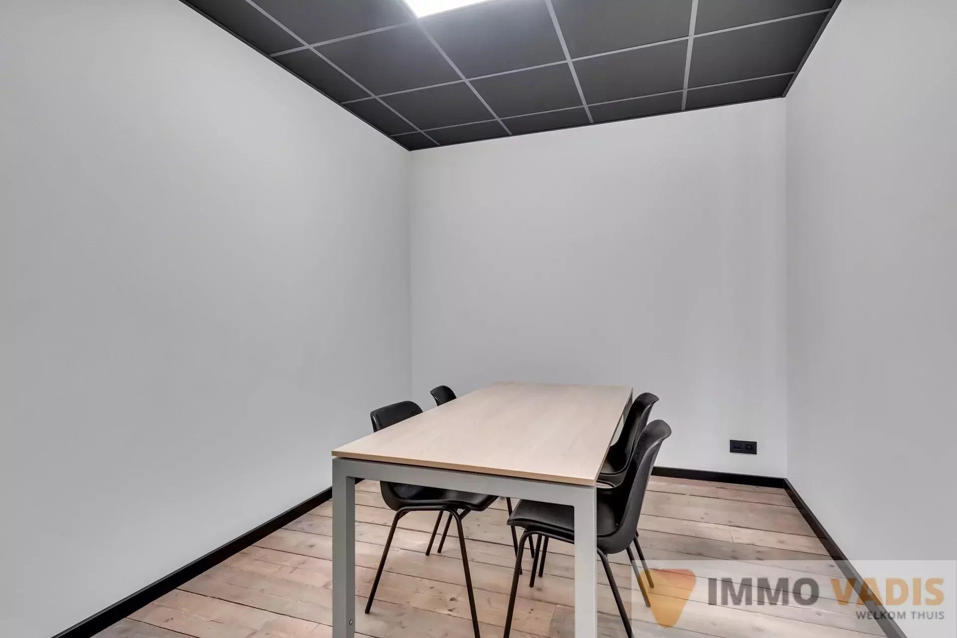Industrieel gebouw op strategische locatie foto 25