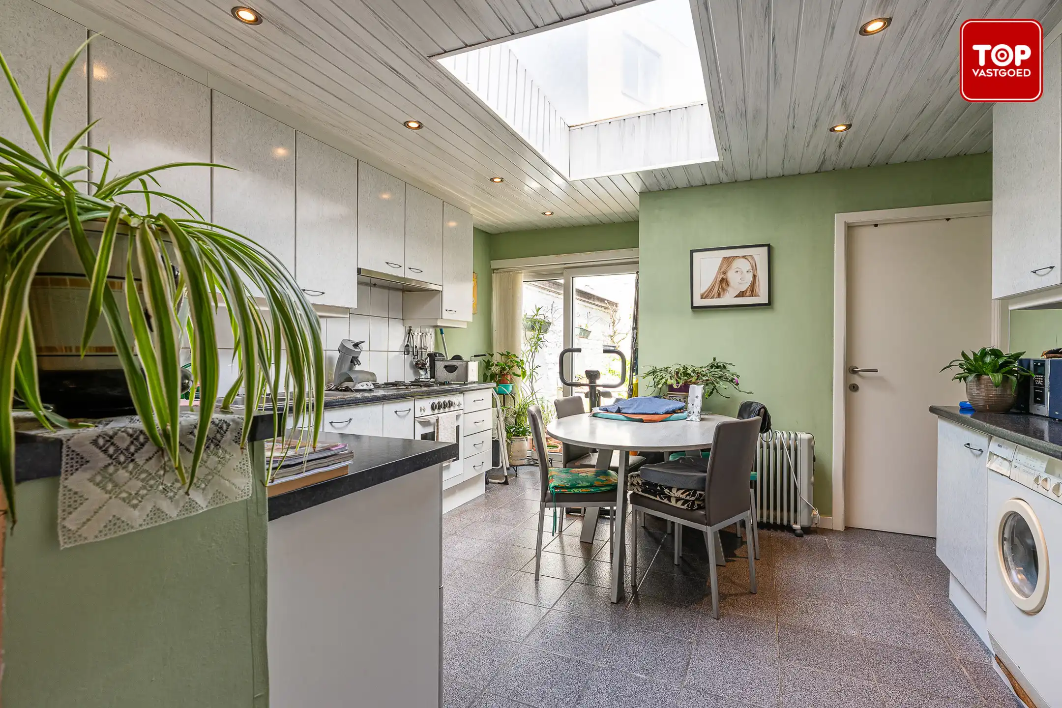 Op te frissen woning op TOP ligging.  foto 5
