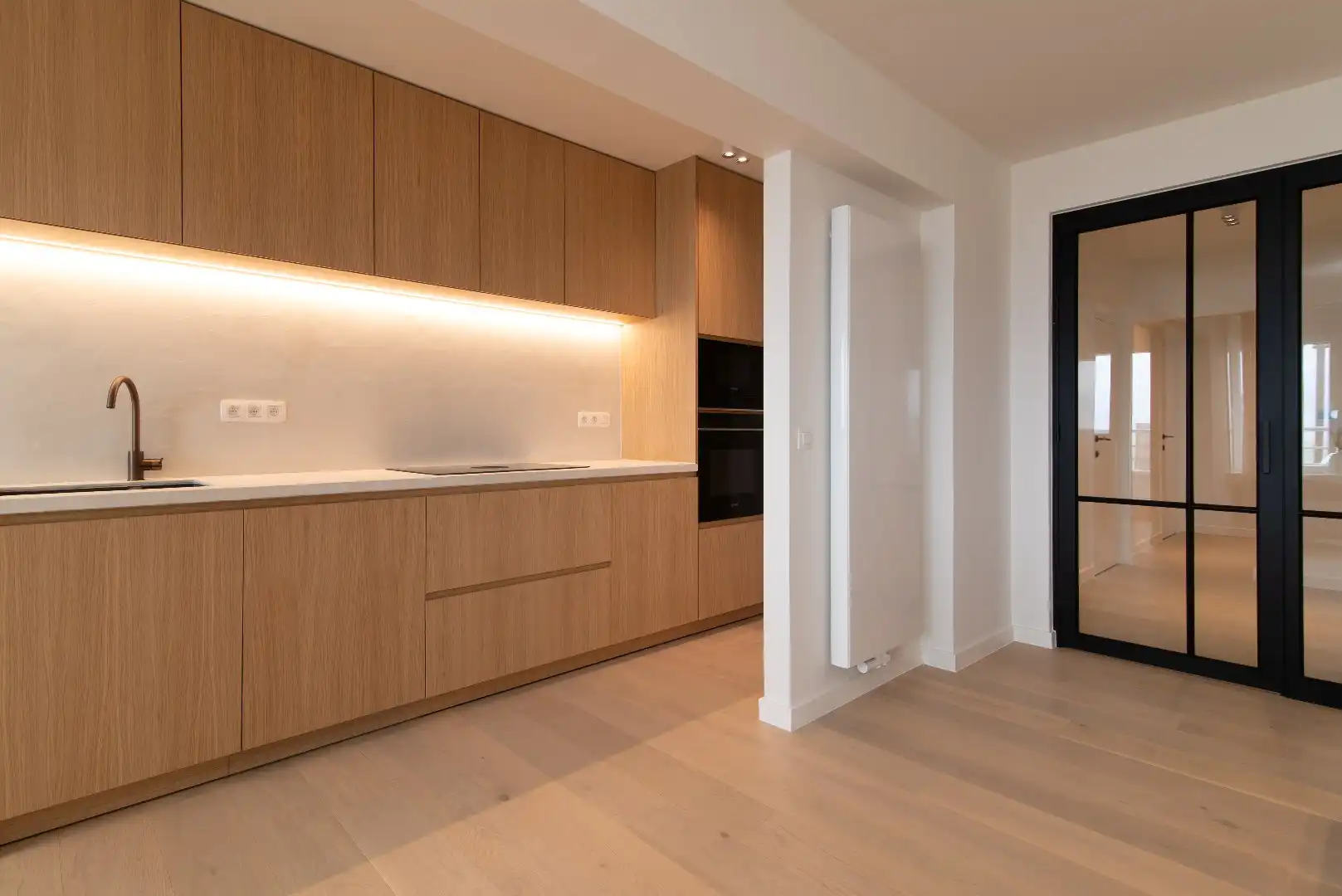 Volledig gerenoveerd twee slaapkamerappartement van 89 m² met een gunstige EPC-score B. foto 11