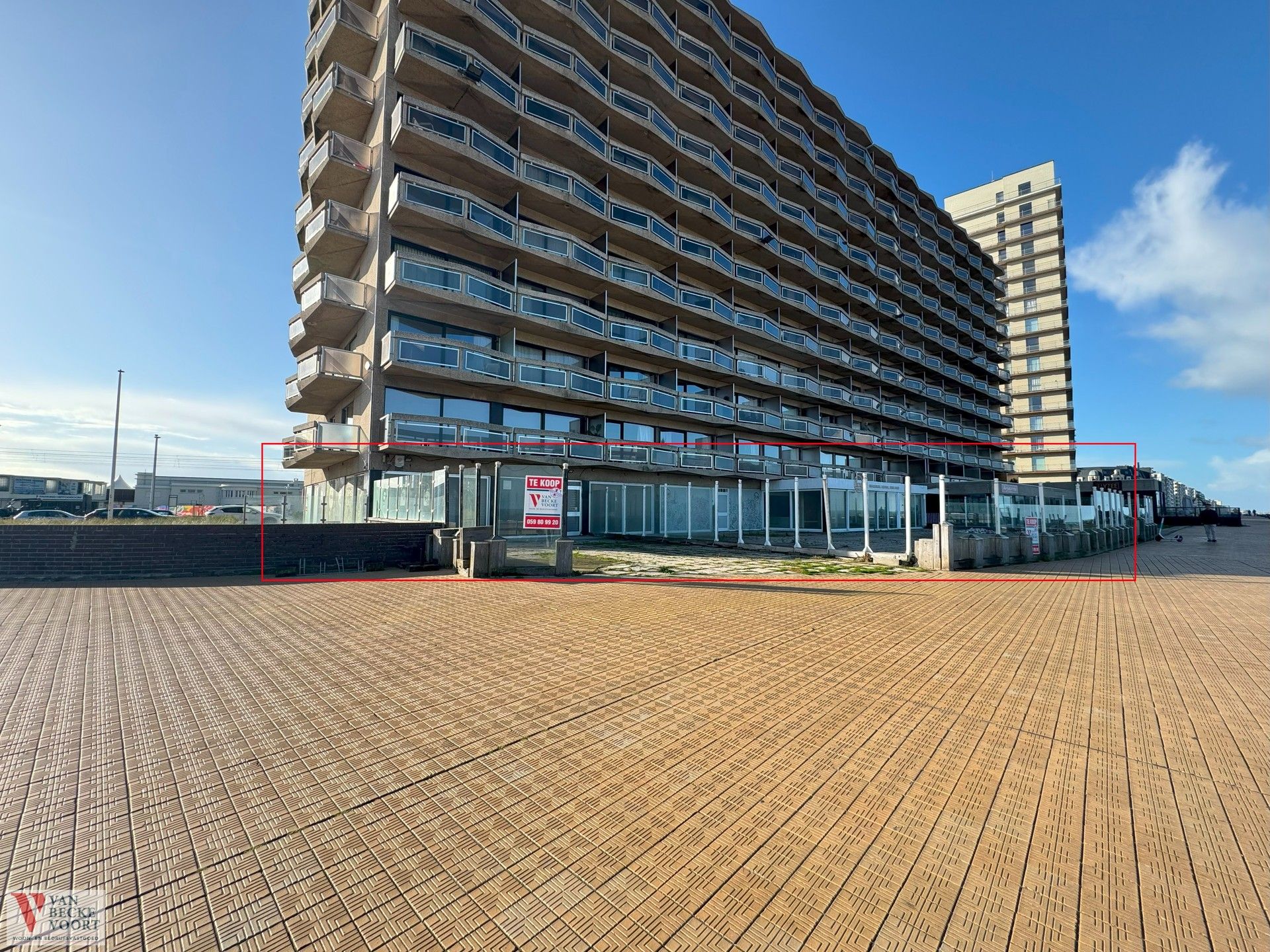 Handelsgelijkvloers 385m² Zeedijk foto {{pictureIndex}}