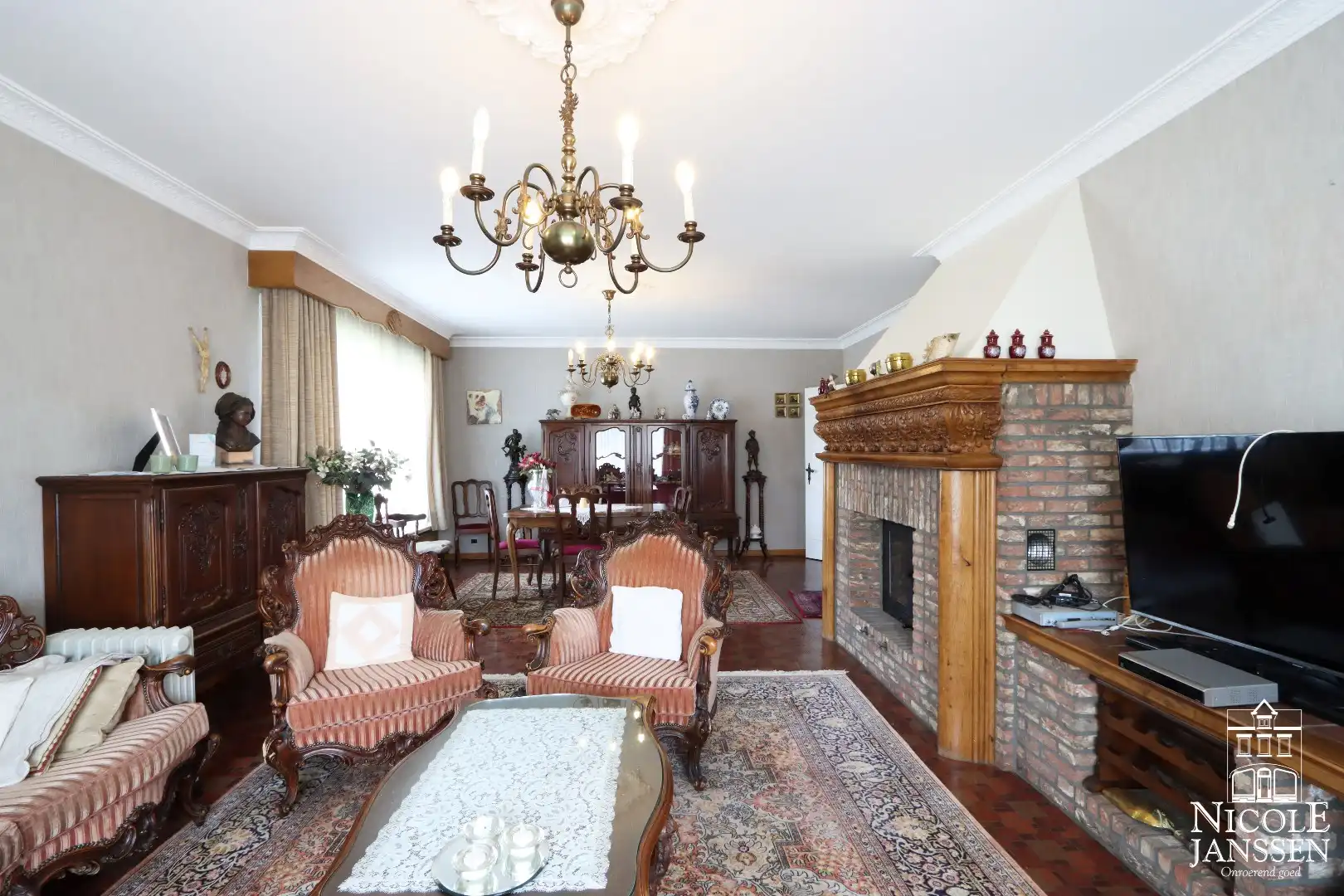 Gelijkvloerse gezinswoning met drie slaapkamers, grote kelder en ruime tuin foto 5