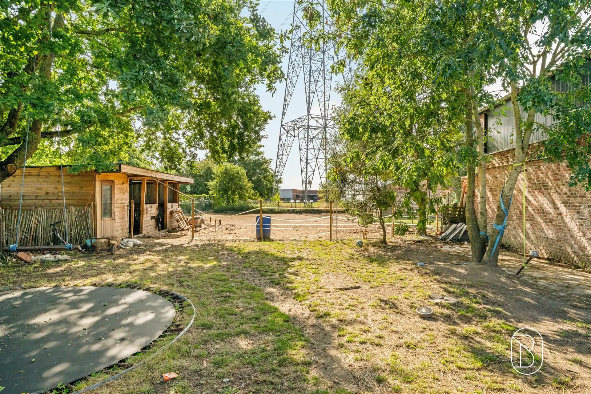 Instapklare alleenstaande woning op 1.082 m²! foto 2