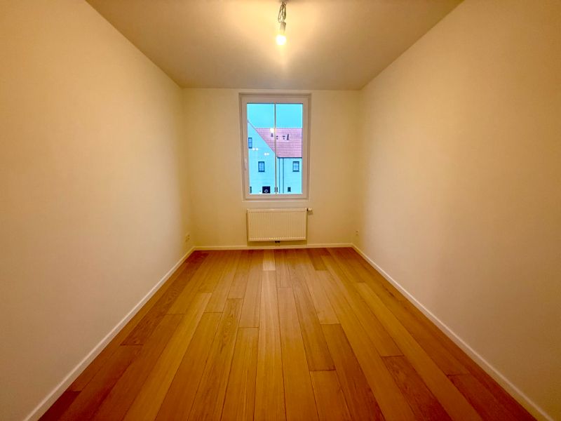 Ruime nieuwbouwwoning met 3 slaapkamers, tuin en carport foto 14