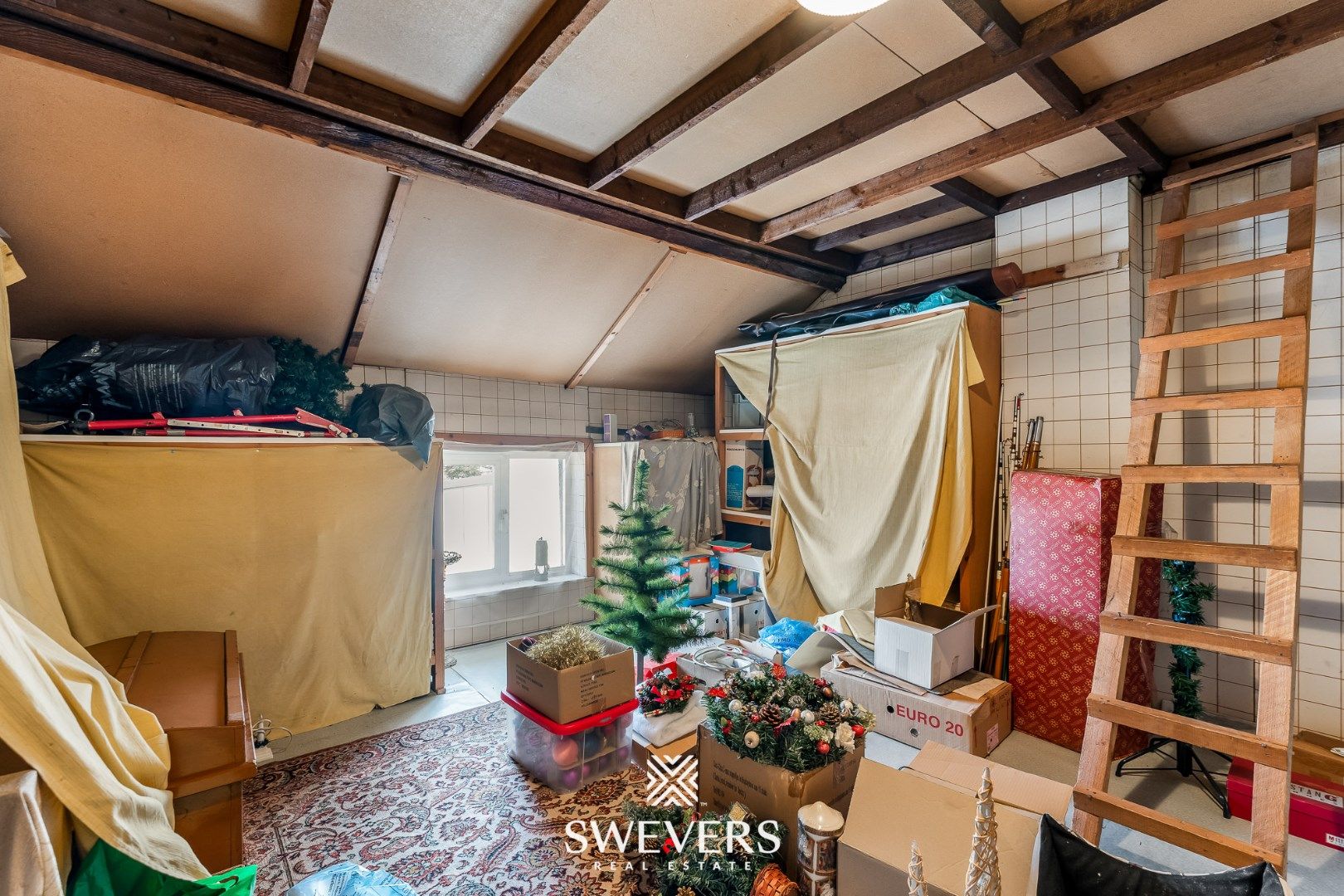 Woonst met 5 slaapkamers en hangar van 250m² in centrum Beringen foto 29