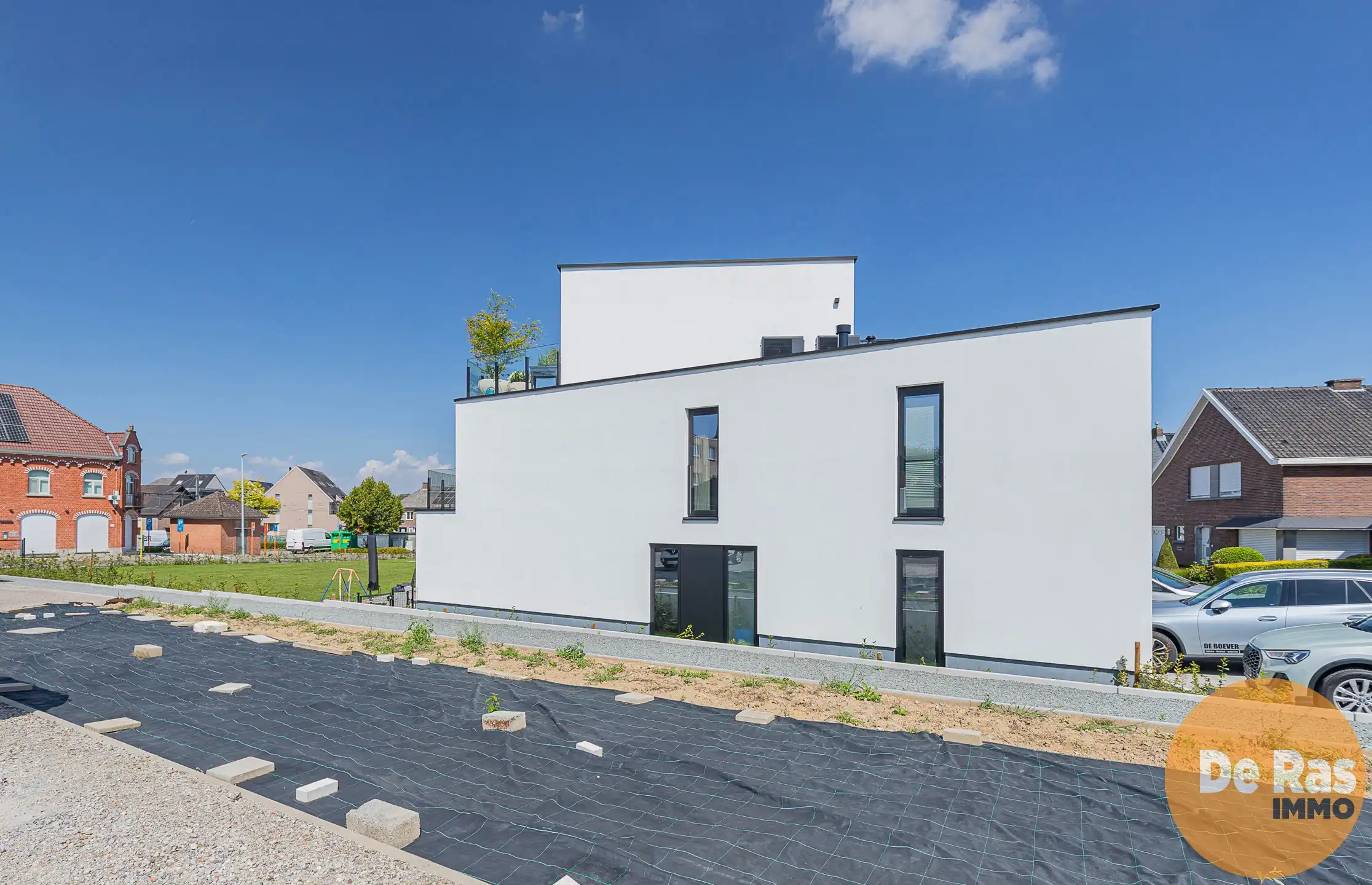 BURST -  Ruim 3 slaapkamer app met tuin en terras foto 10