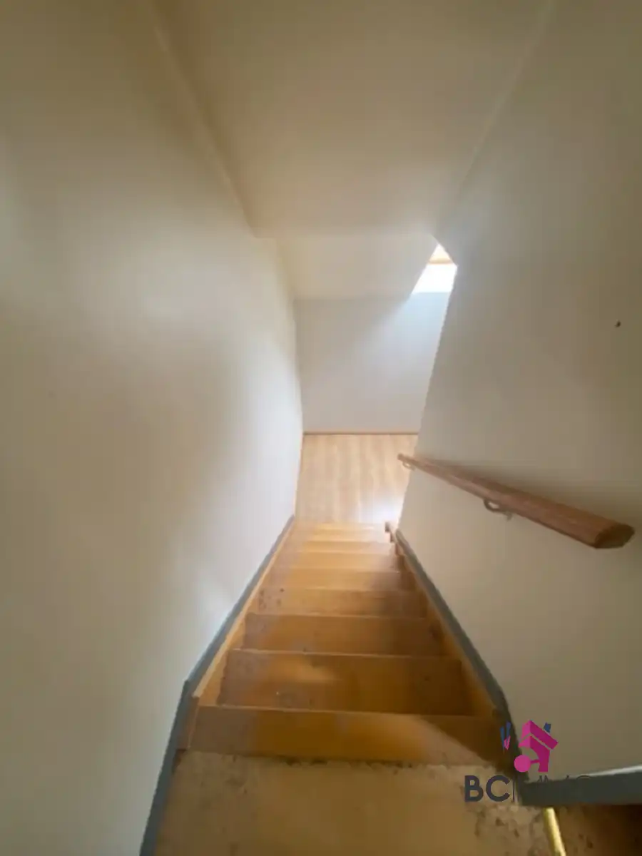 Karaktervolle woning met potentieel op rustige ligging foto 40