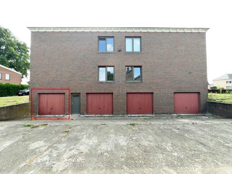 Volledig gerenoveerd appartement met 1 slaapkamer, kelderberging en garagebox foto 18