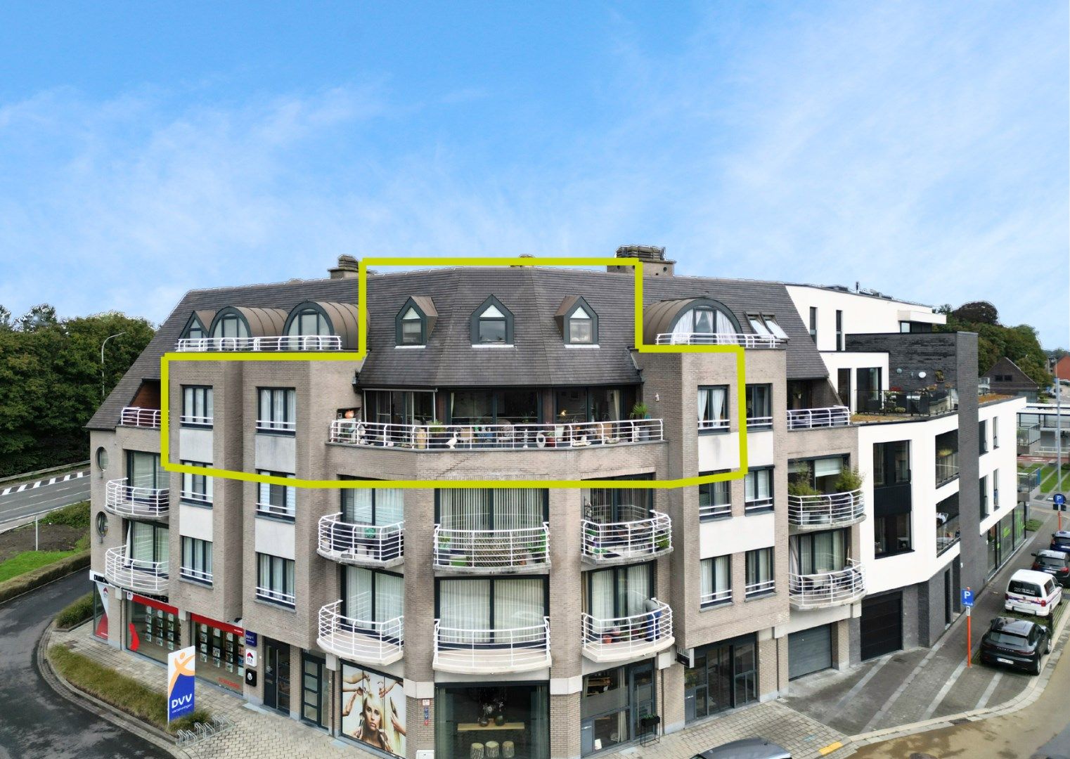 Exclusieve penthouse met 3slpk, 2 badk, dressing en ruim terras foto 1