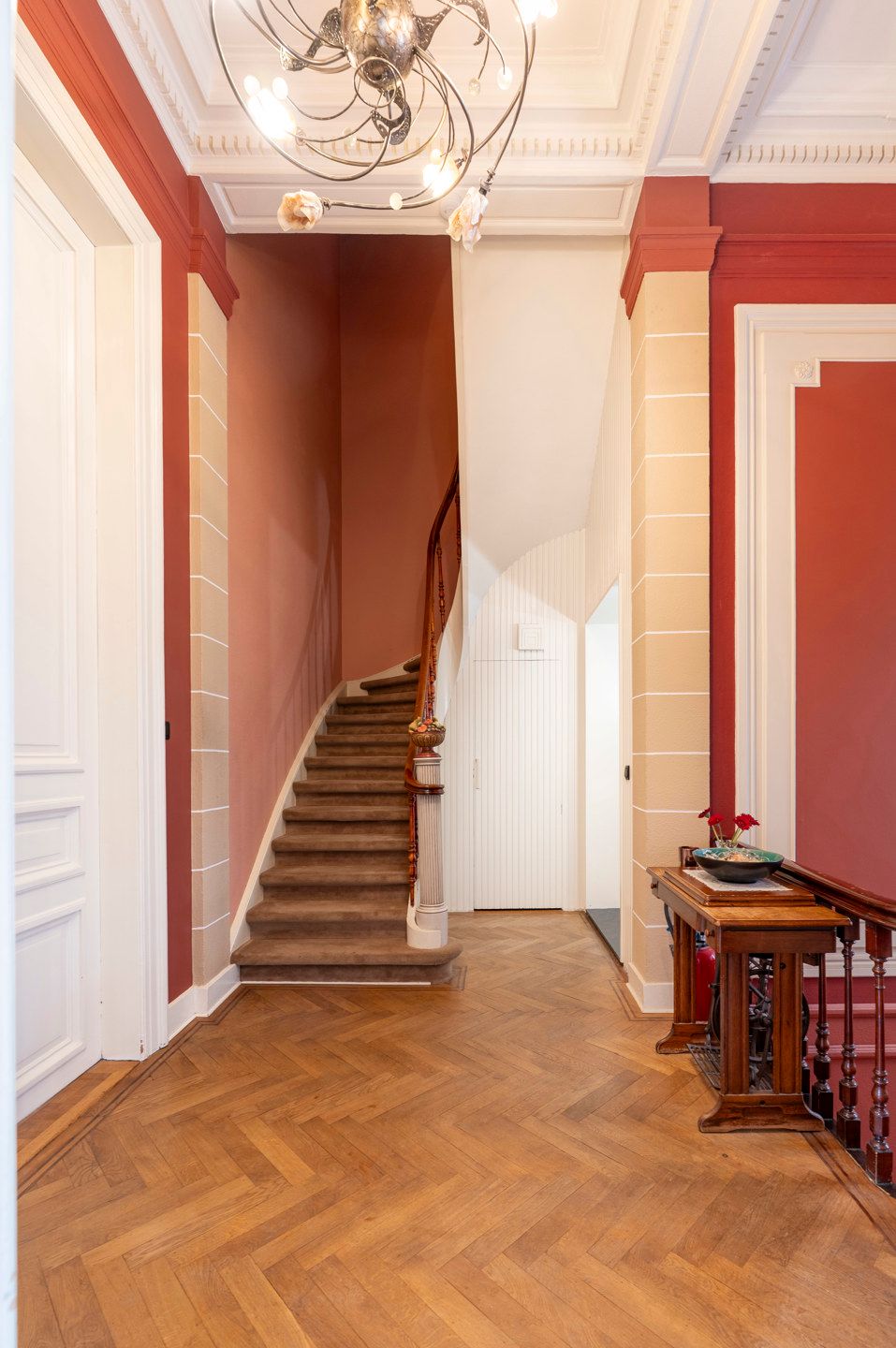 ANTWERPEN CENTRUM - Herenhuis met parking. foto 12