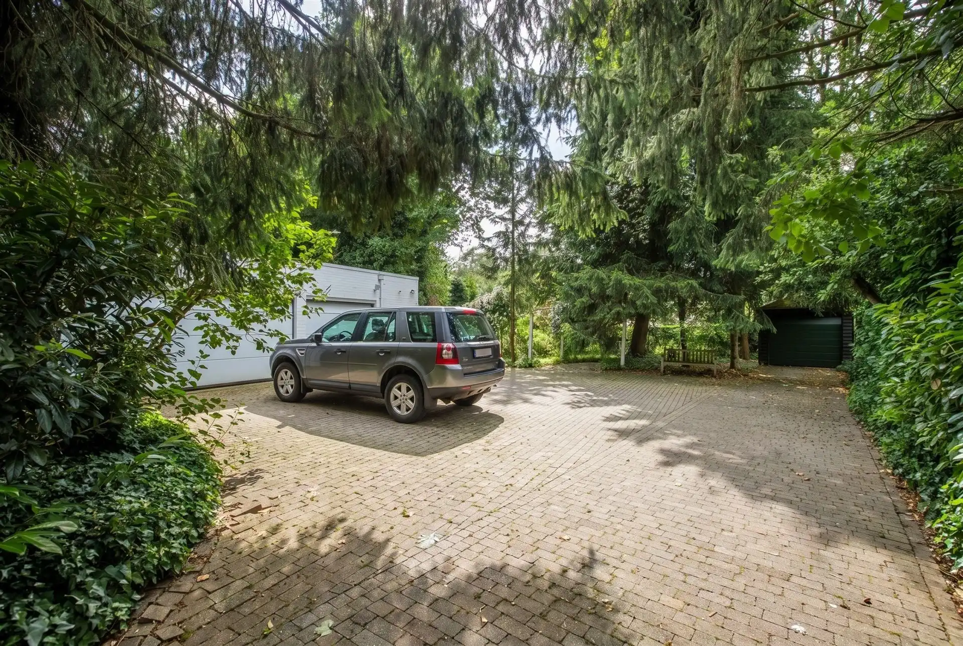 Vrijstaande villa op toplocatie aan de Zilverkust in Lanaken foto 33